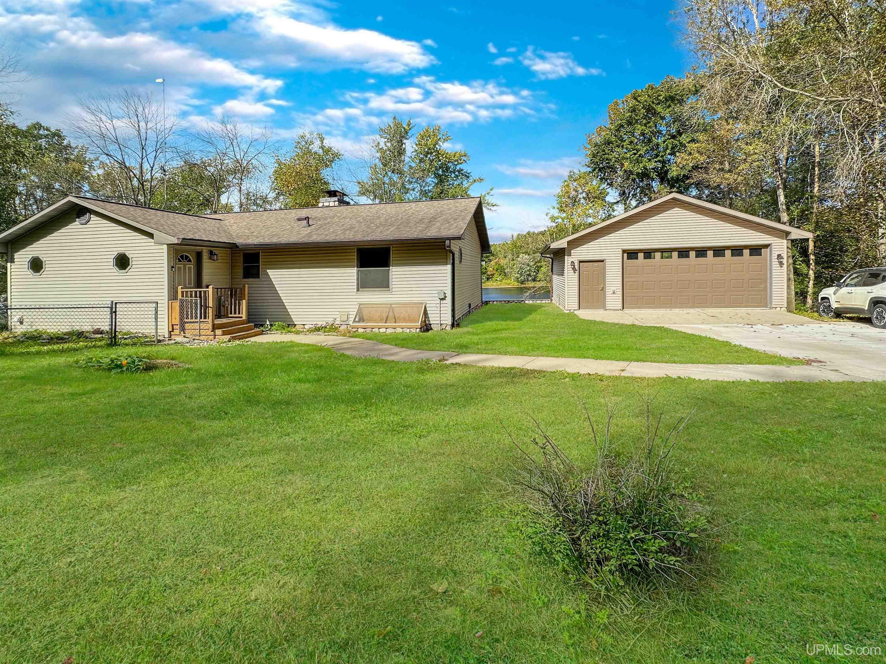 N2417 River Drive — photo
