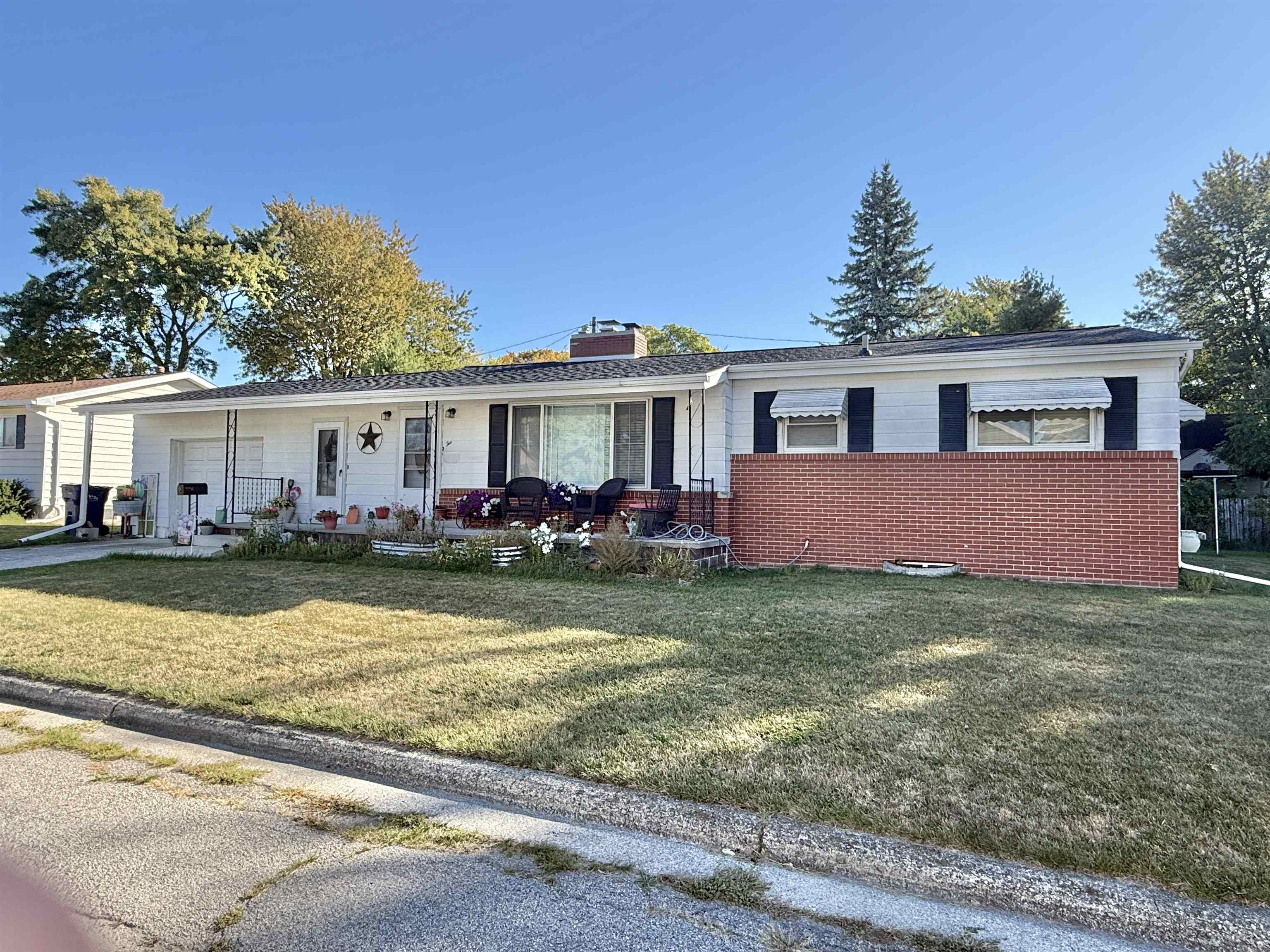 2 Brady Court — photo