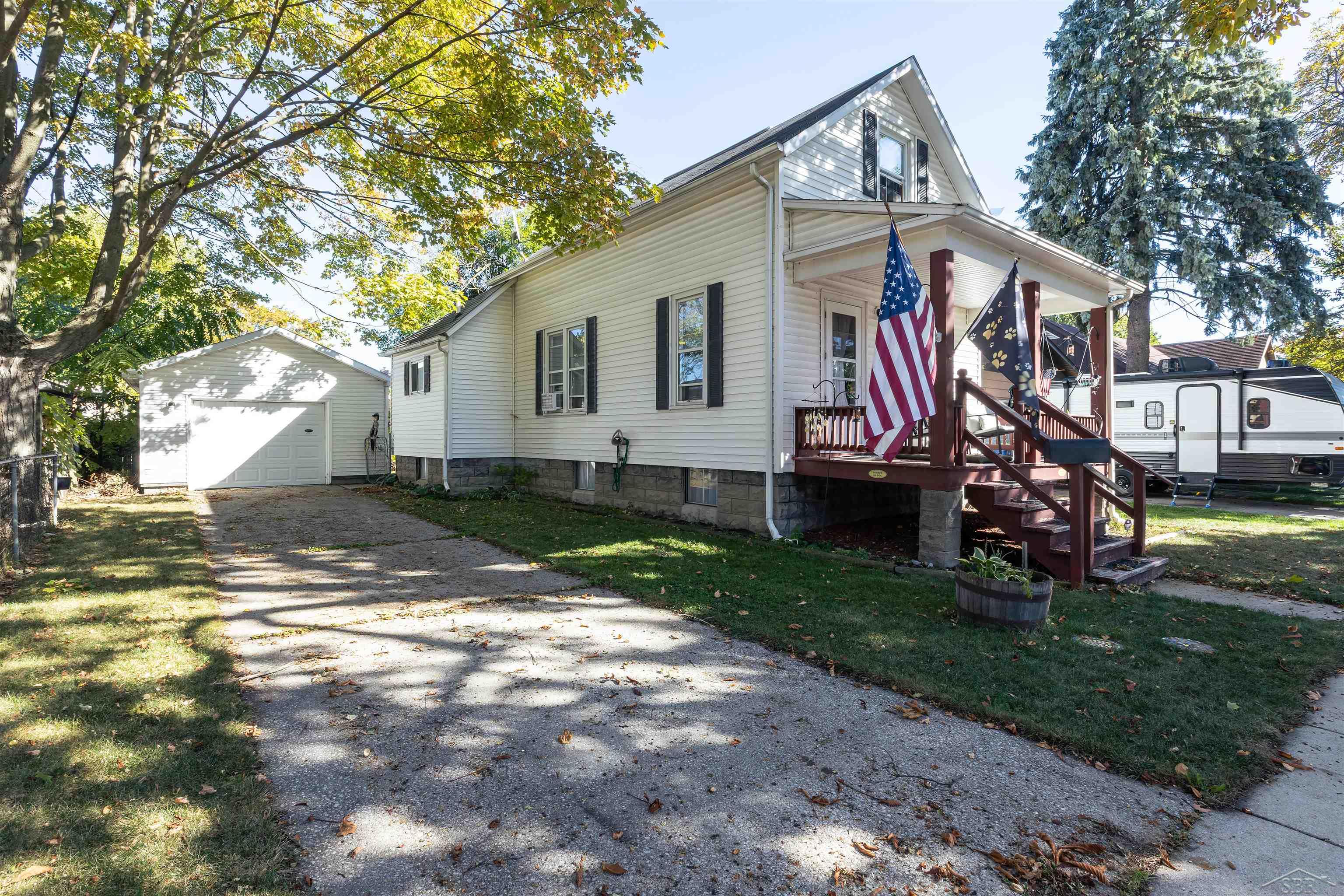 411 S Jackson Street — photo