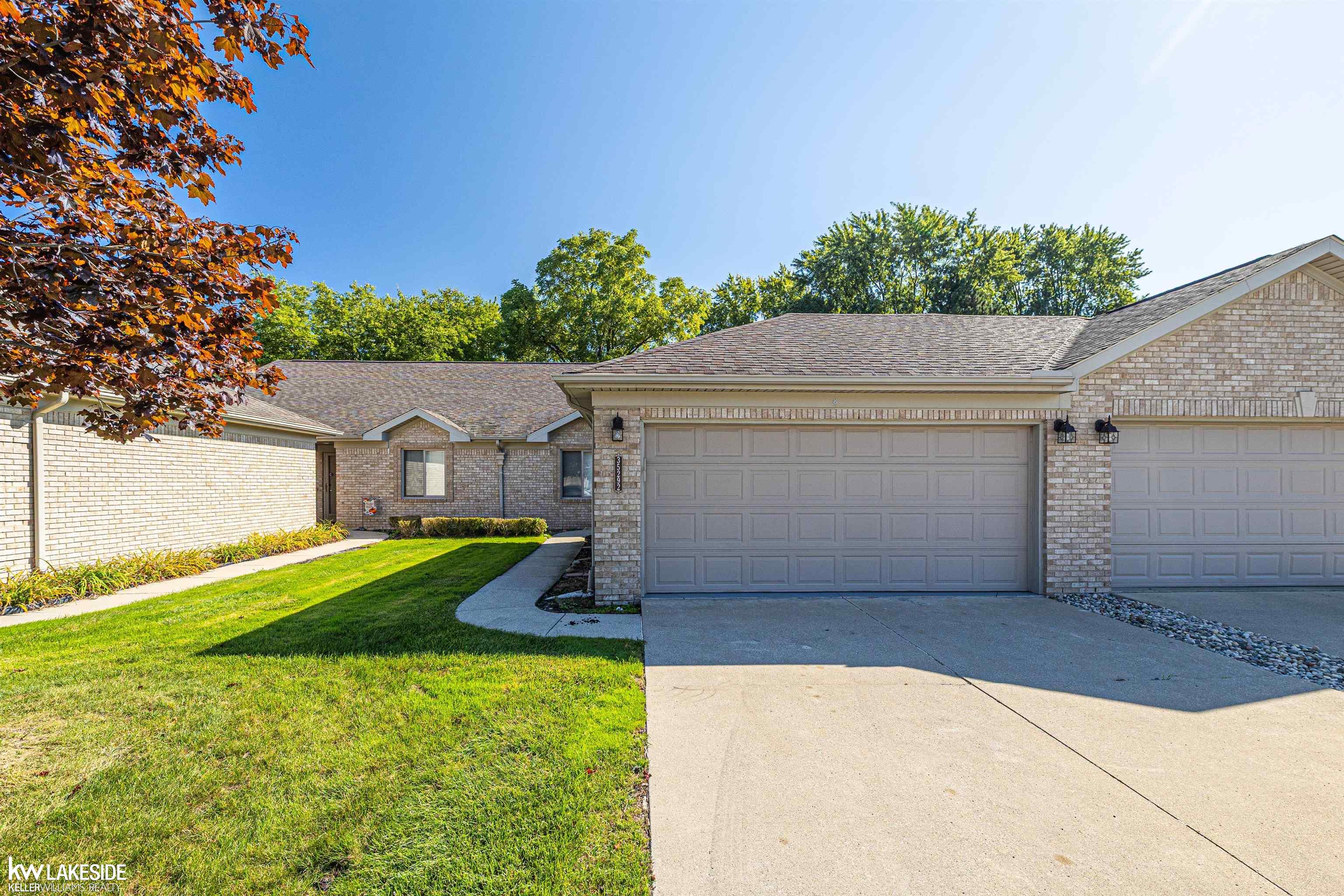 35292 Silver Maple Drive — photo