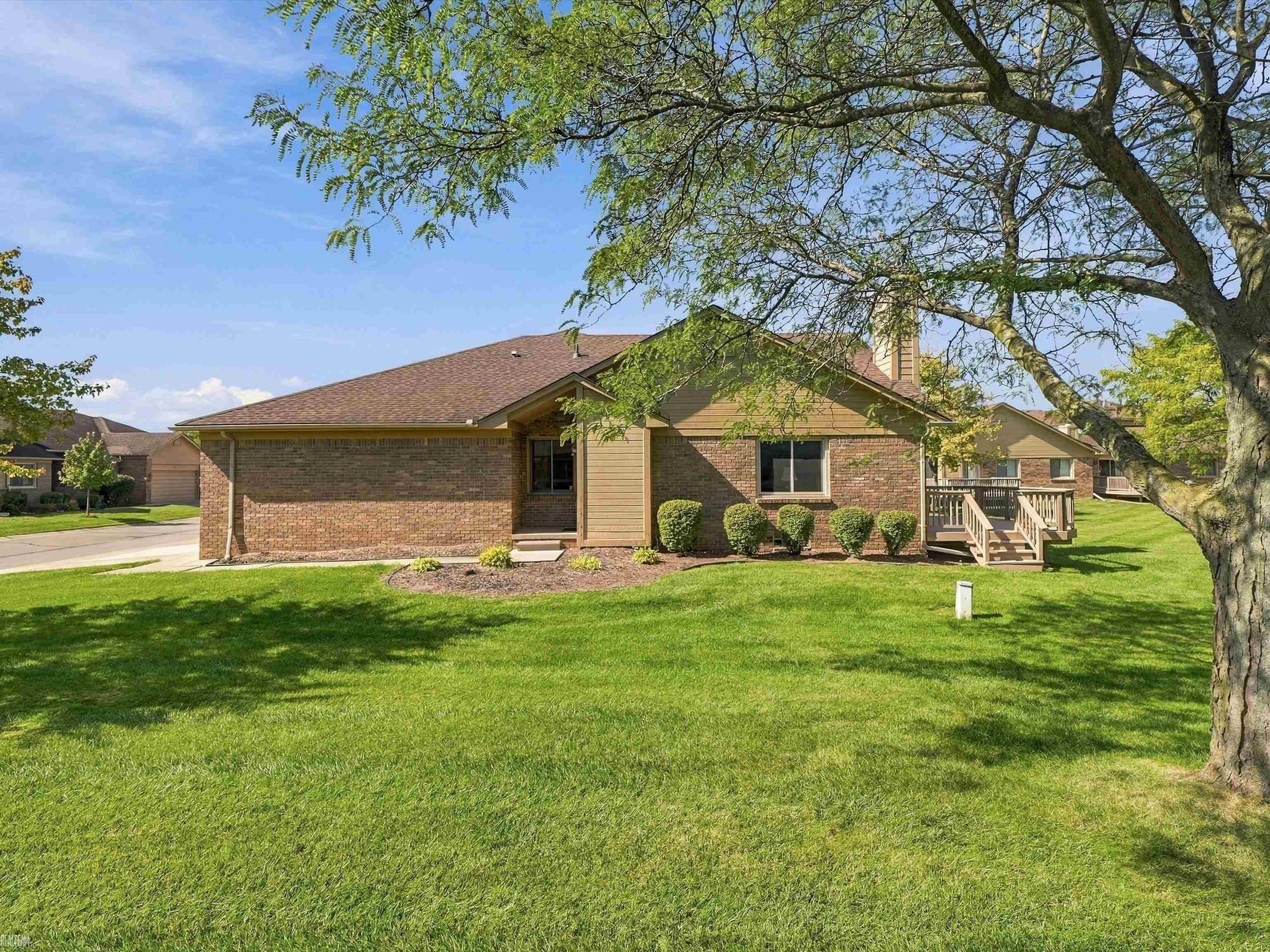 15385 Windmill Court — photo