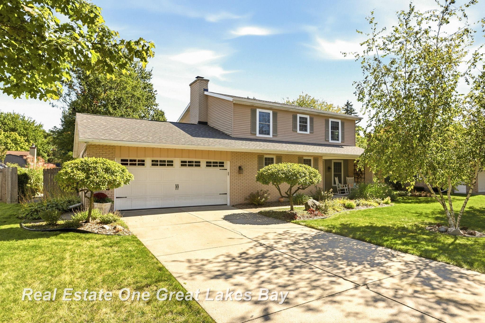 1684 Cranbrook Drive — photo