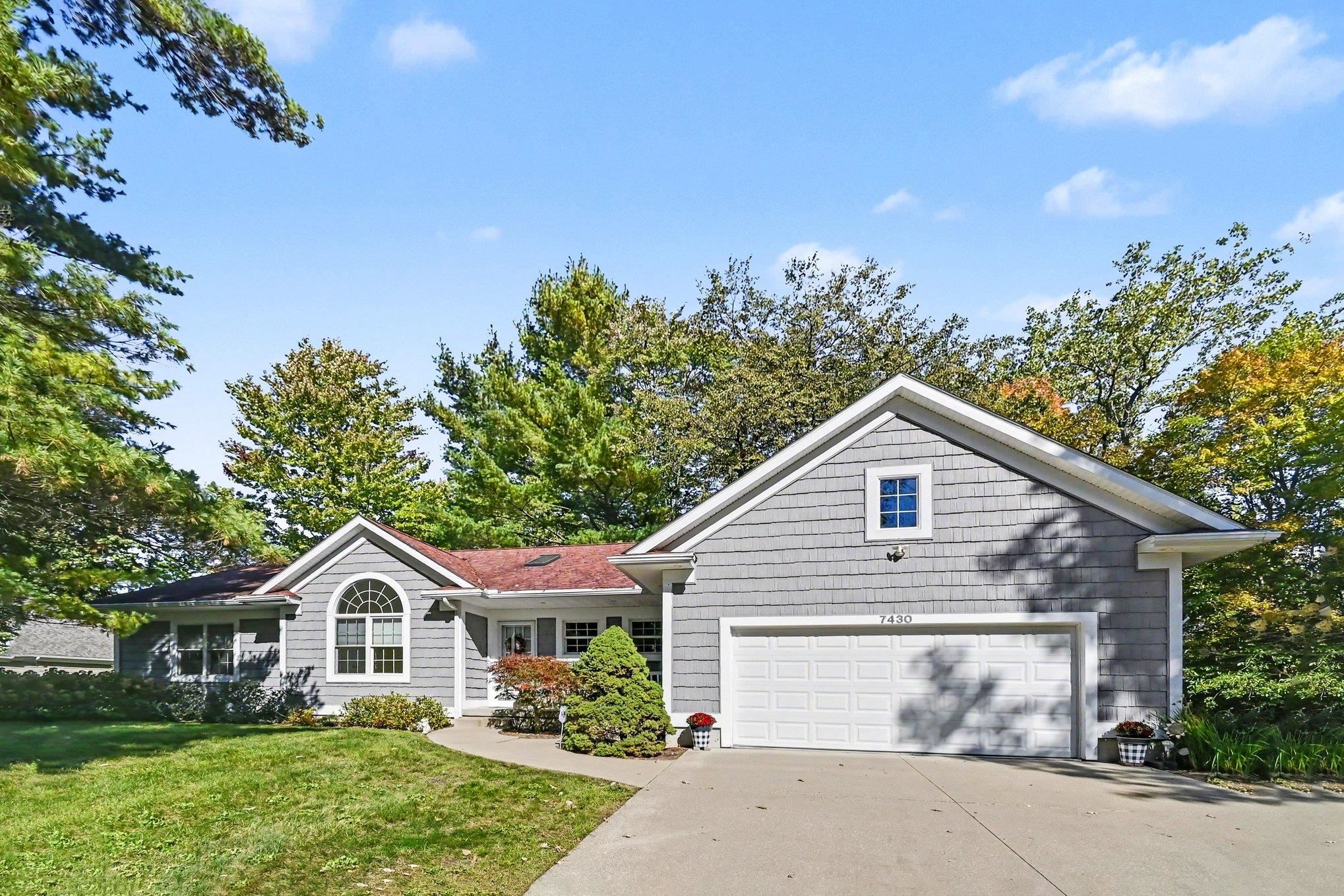 7430 Rock Hollow Lane — photo