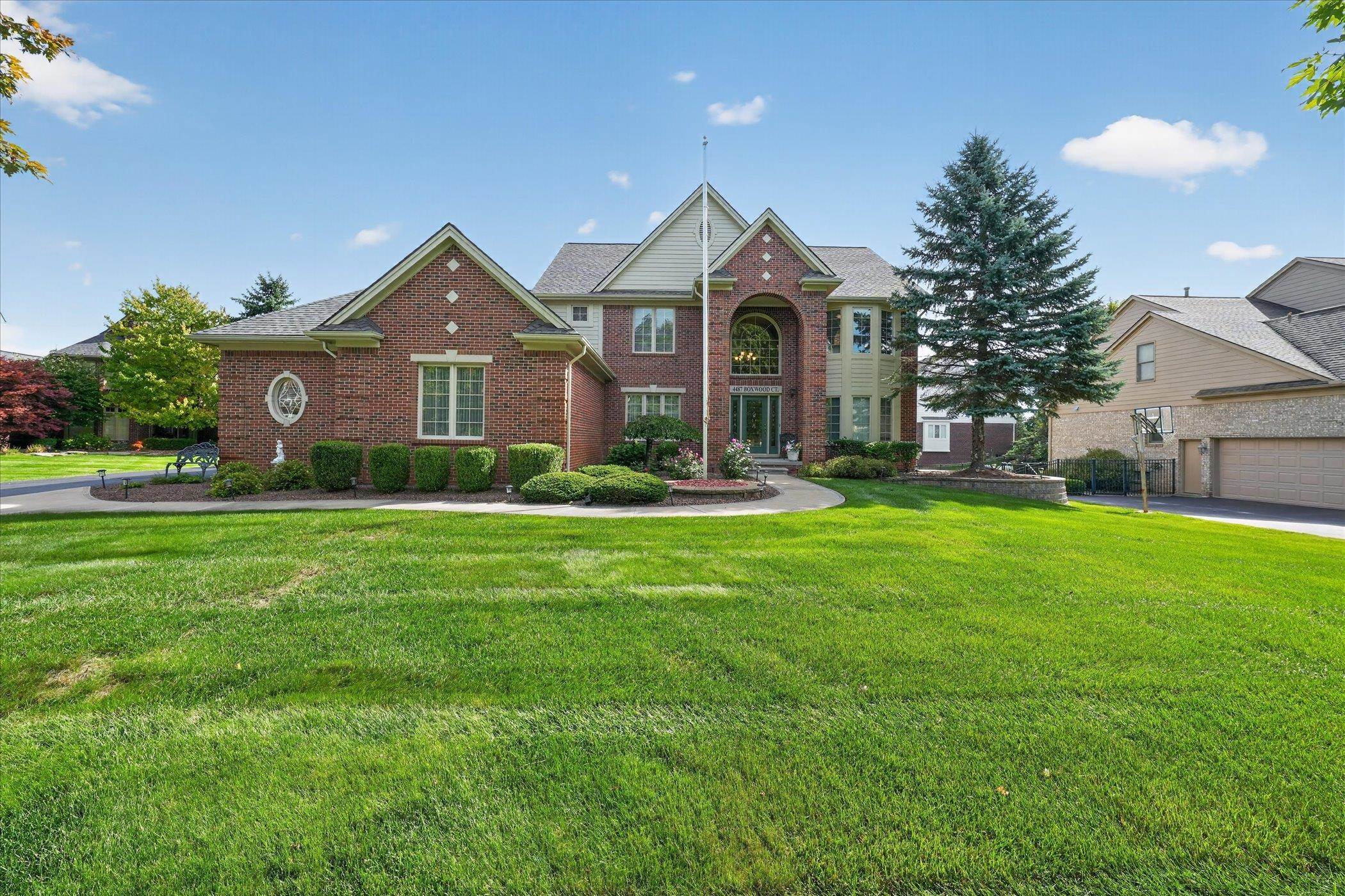 4487 Boxwood Court — photo
