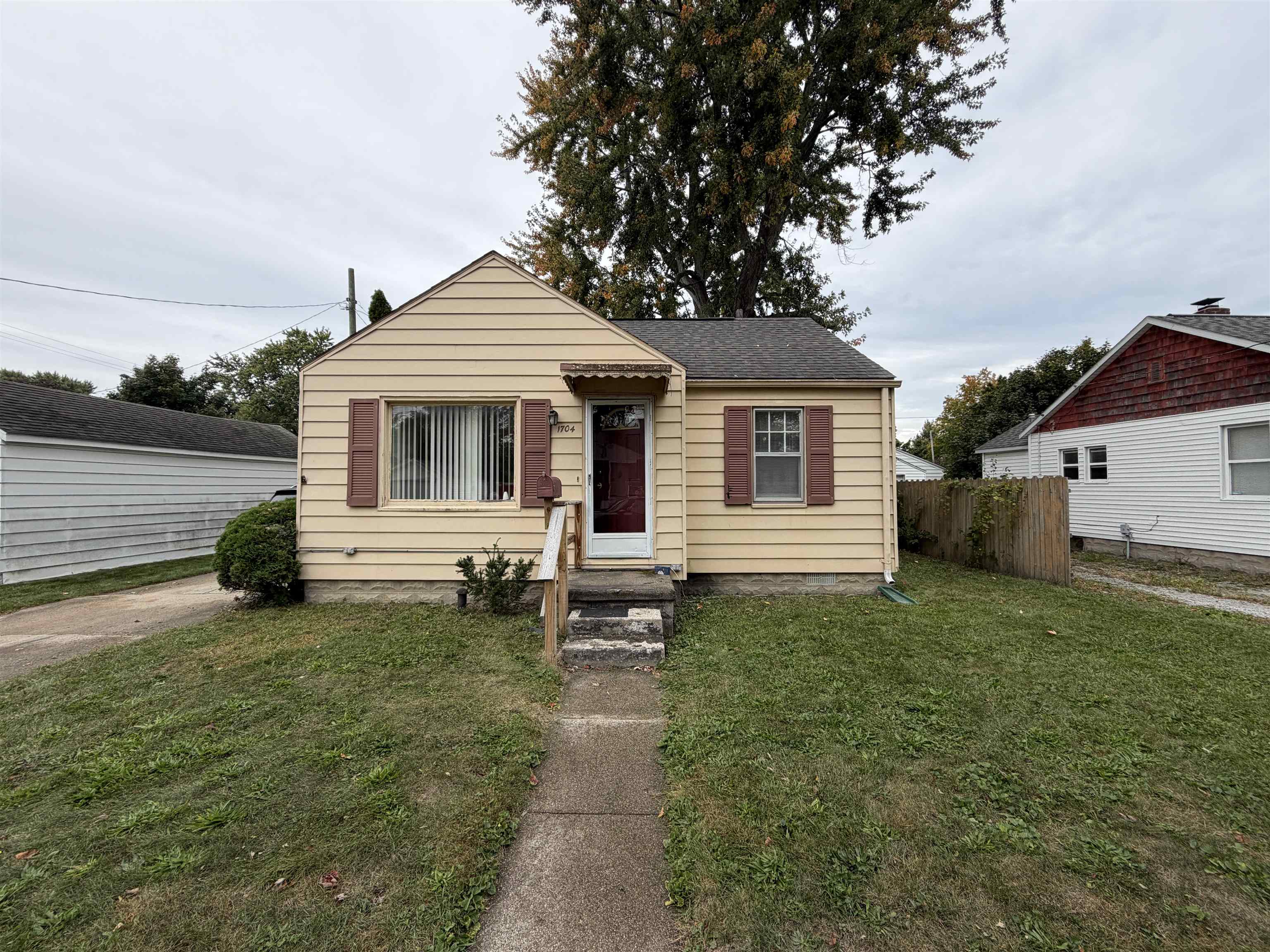 1704 Pulaski Street — photo