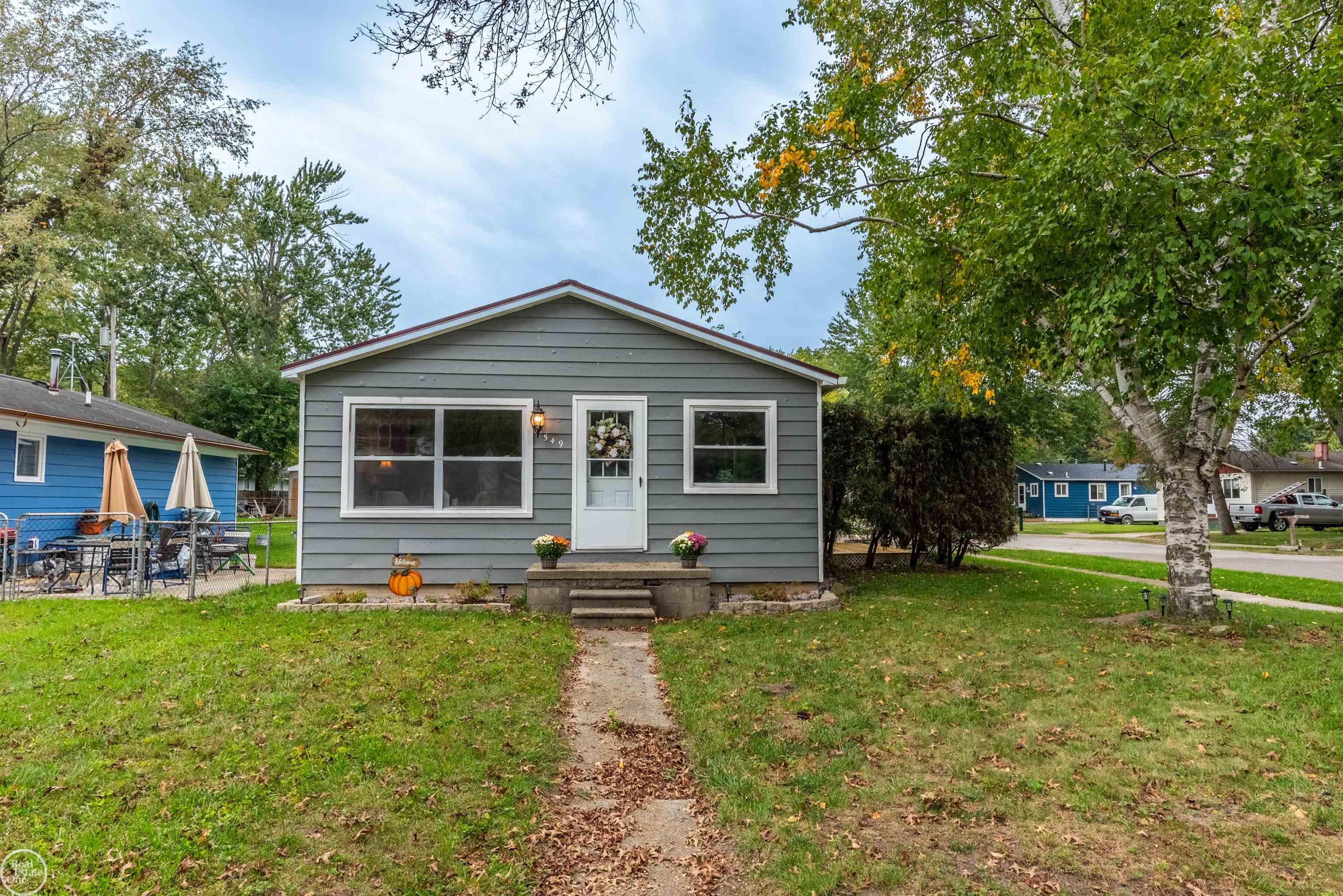 549 Edwards Street — photo