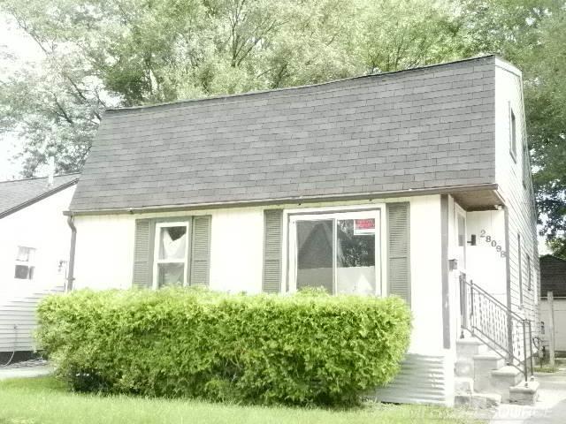 28098 Maple Street — photo