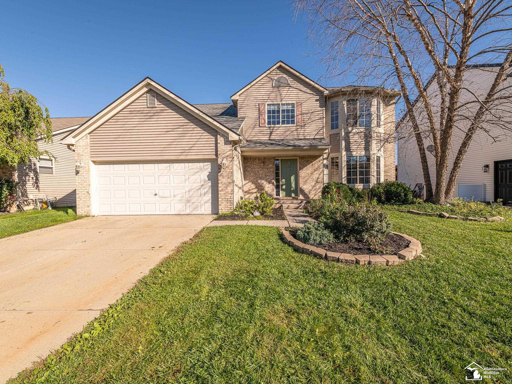 691 Falcon Drive — photo