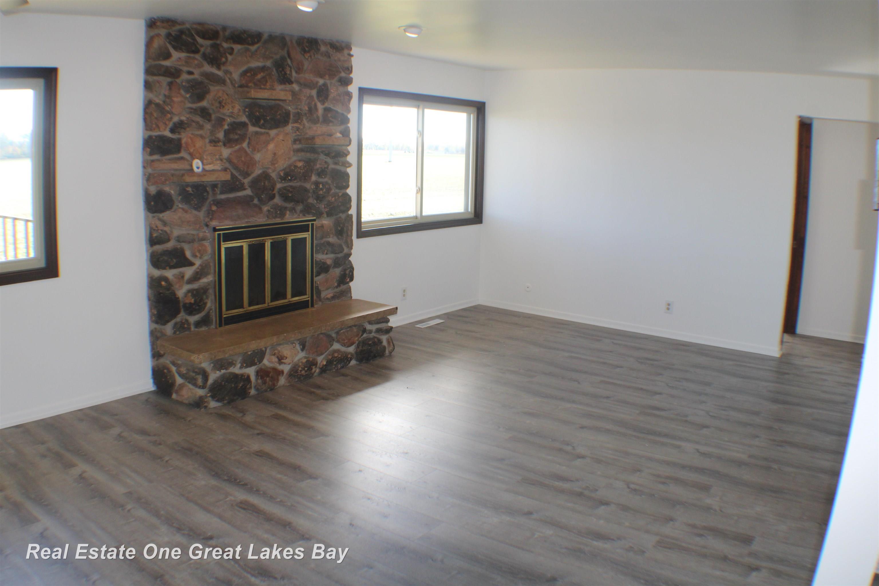 2160 River Road, Kawkawlin, MI 48631 — photo 2