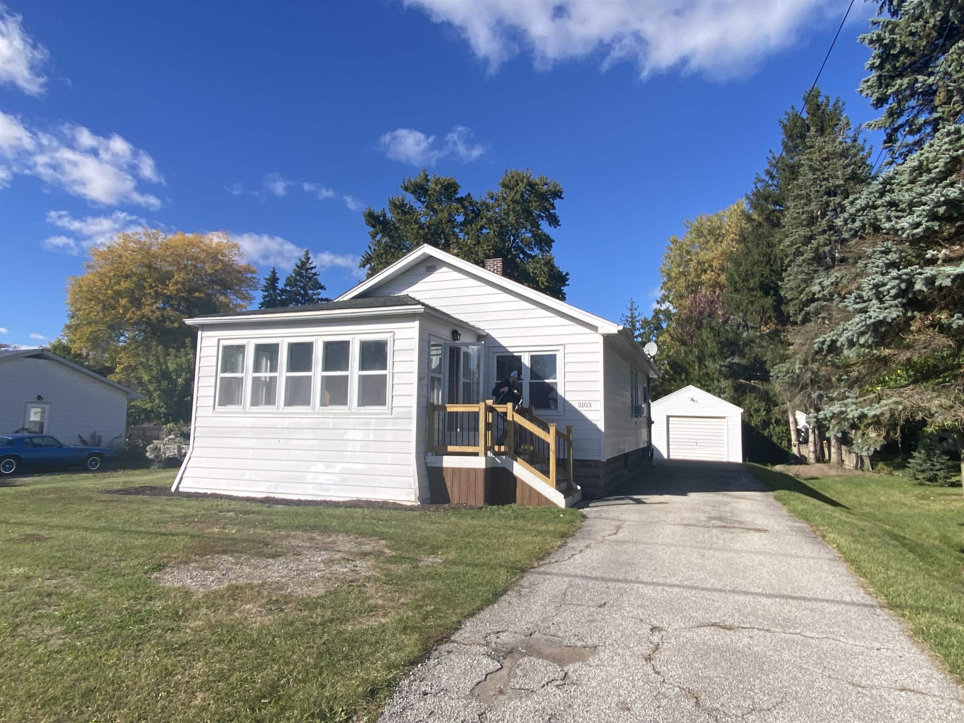3103 E Fisher Road — photo