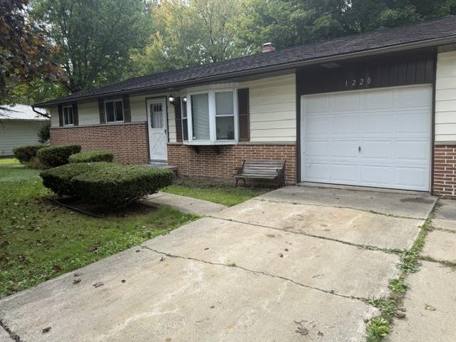 1220 Pacelli Street — photo