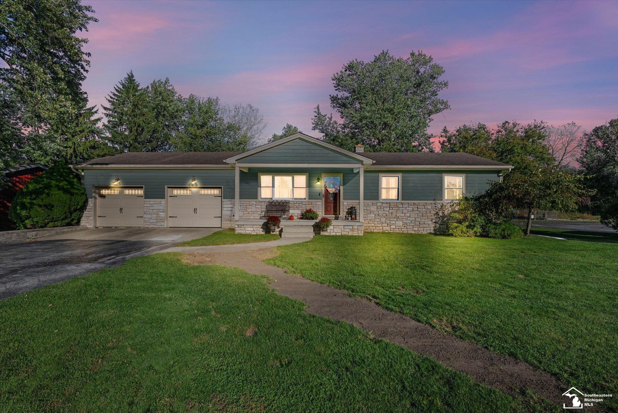 7460 Jackman Road — photo