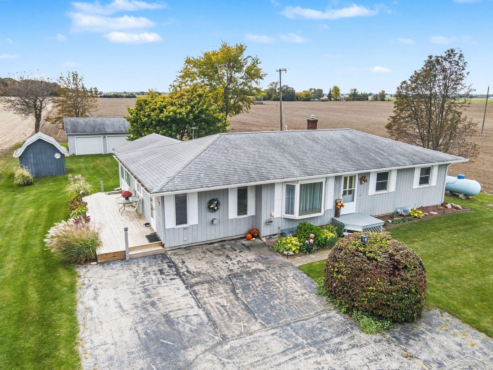 7270 Bradley Road — photo