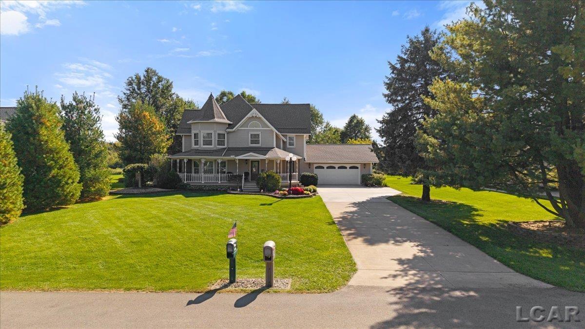 4207 Crescent View Drive — photo