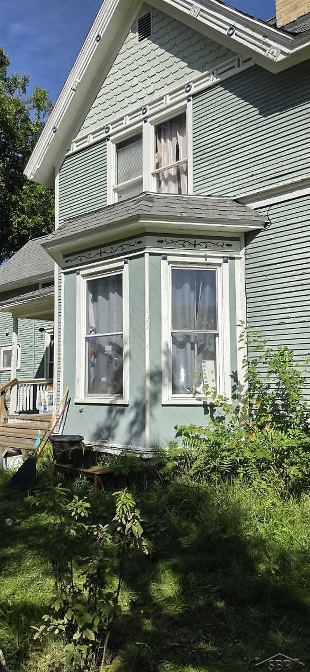 221 Hanover Street — photo