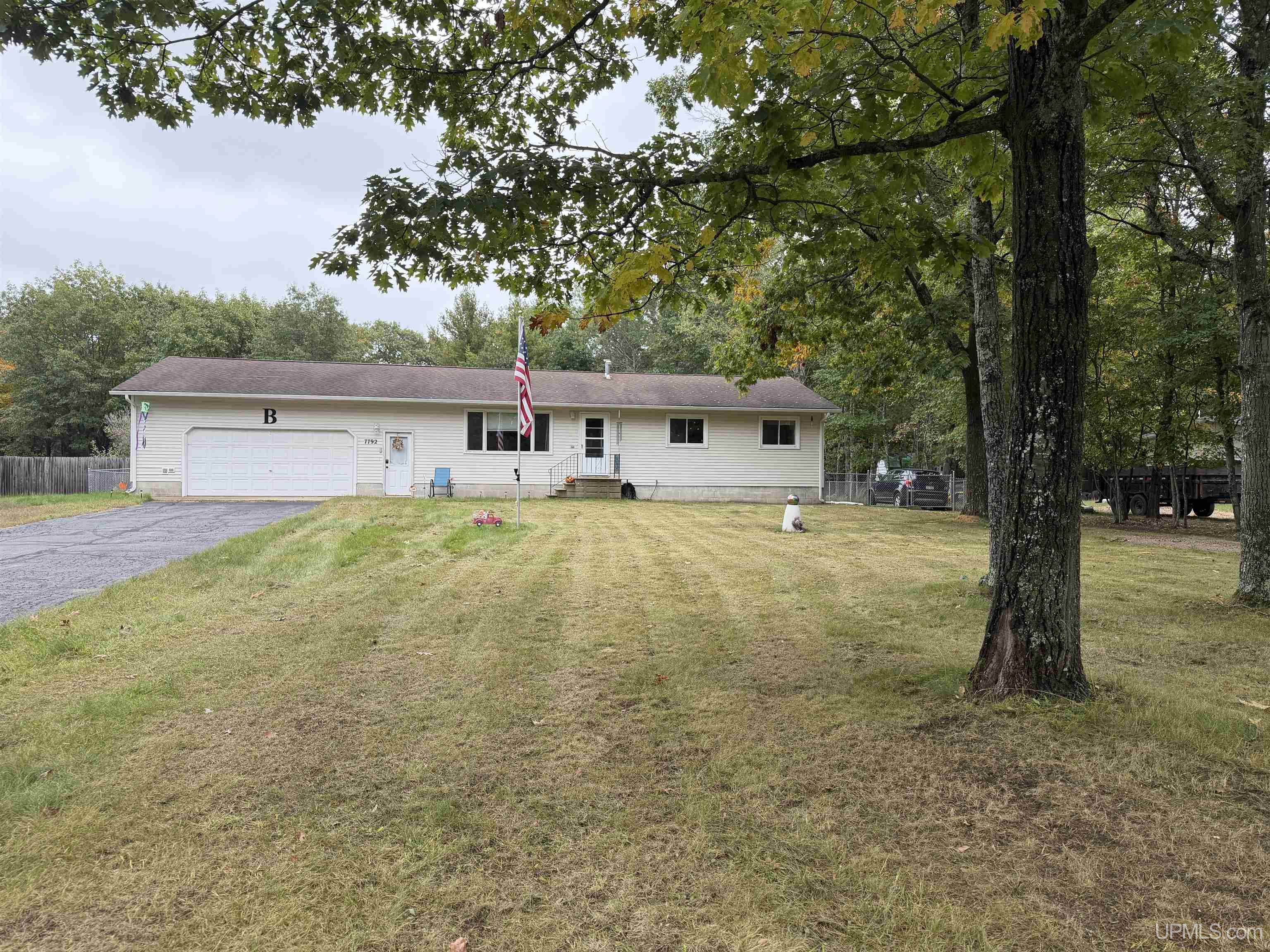 7792 Lake Bluff 19.4 Road — photo