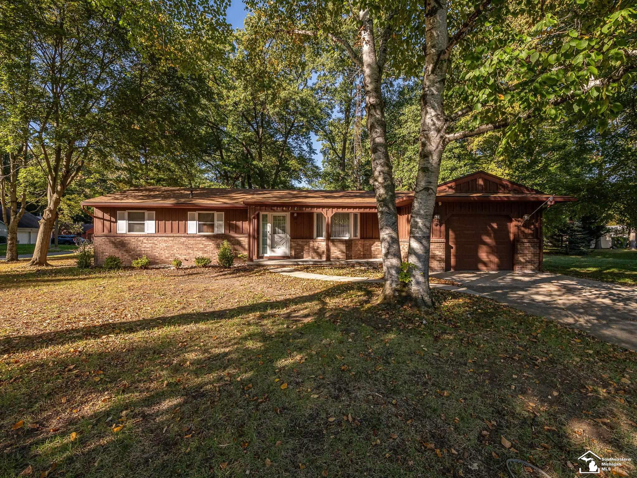 1422 Bedford Drive — photo