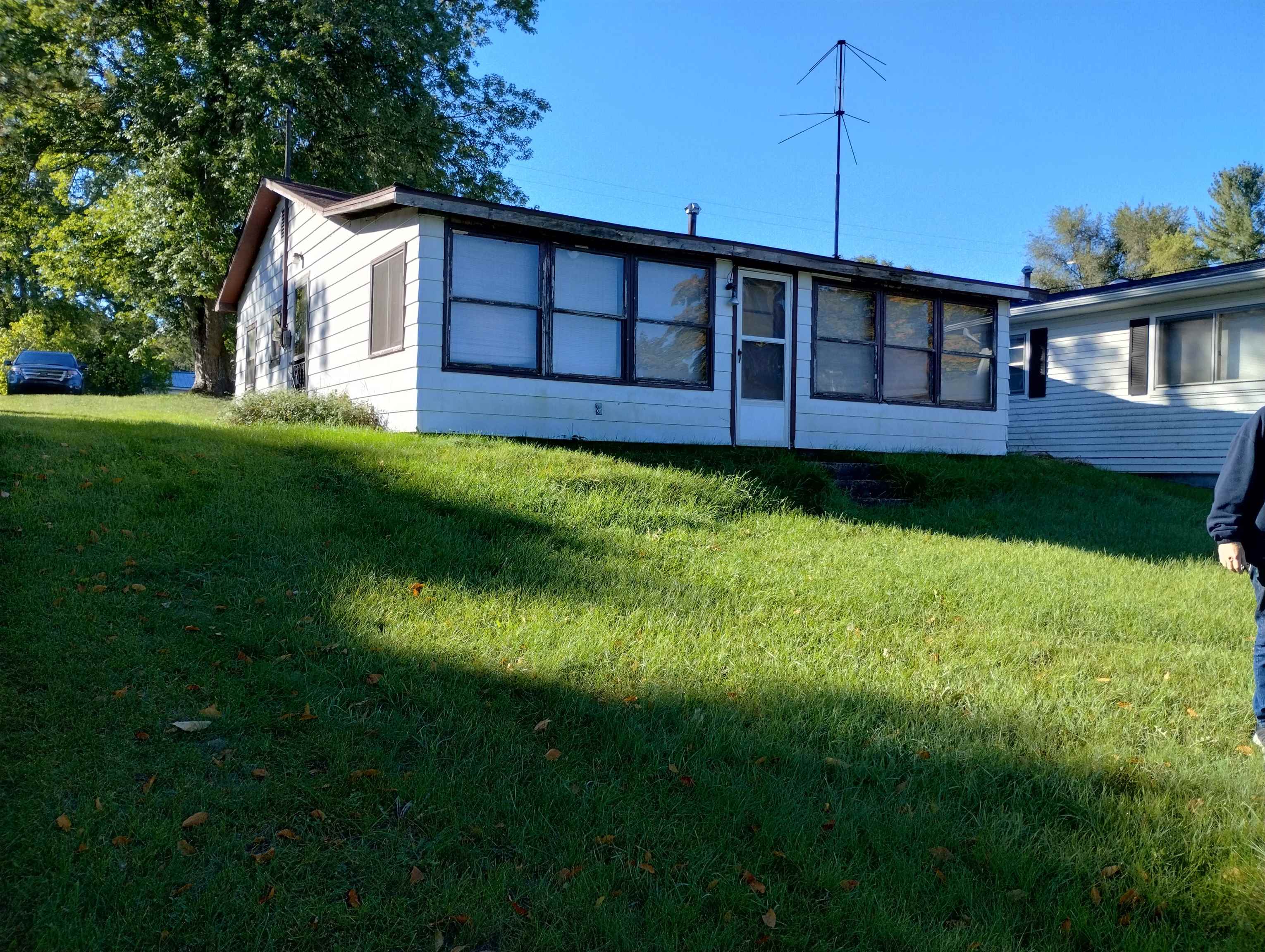 491 S Scott Drive — photo
