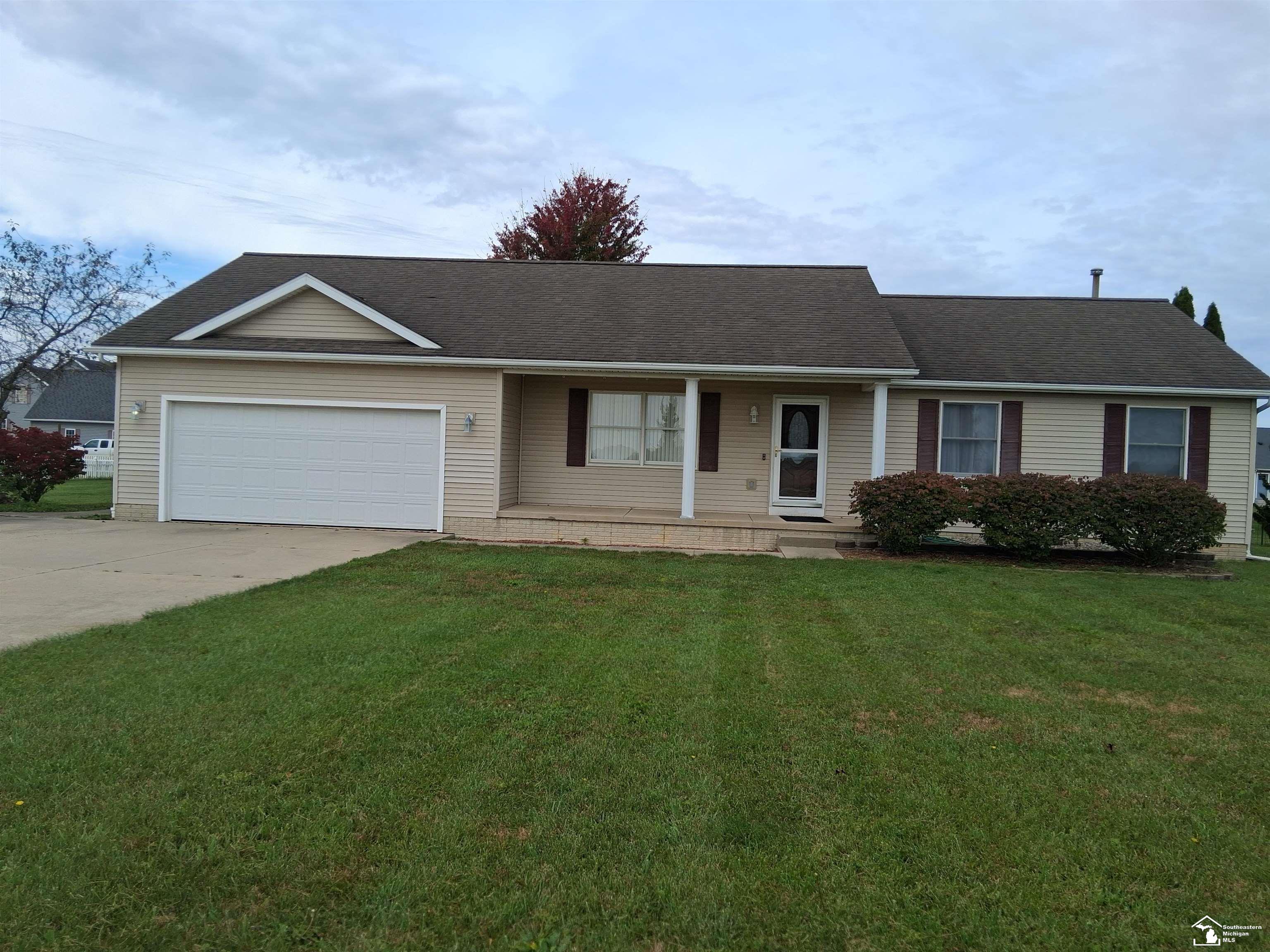 3434 NW Sand Creek Highway — photo