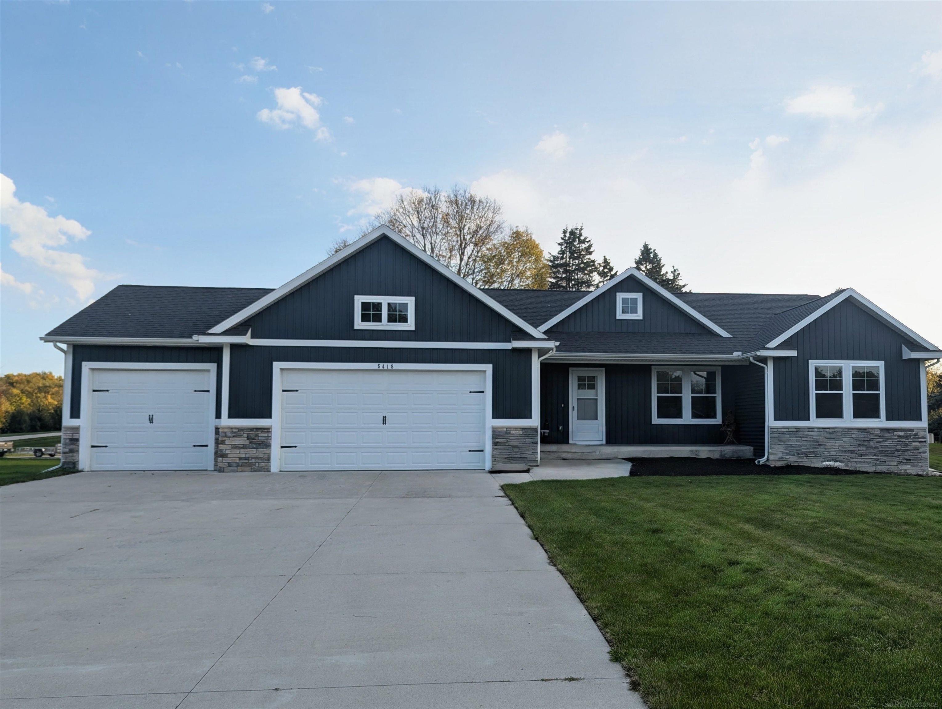 5418 Bauer Road — photo