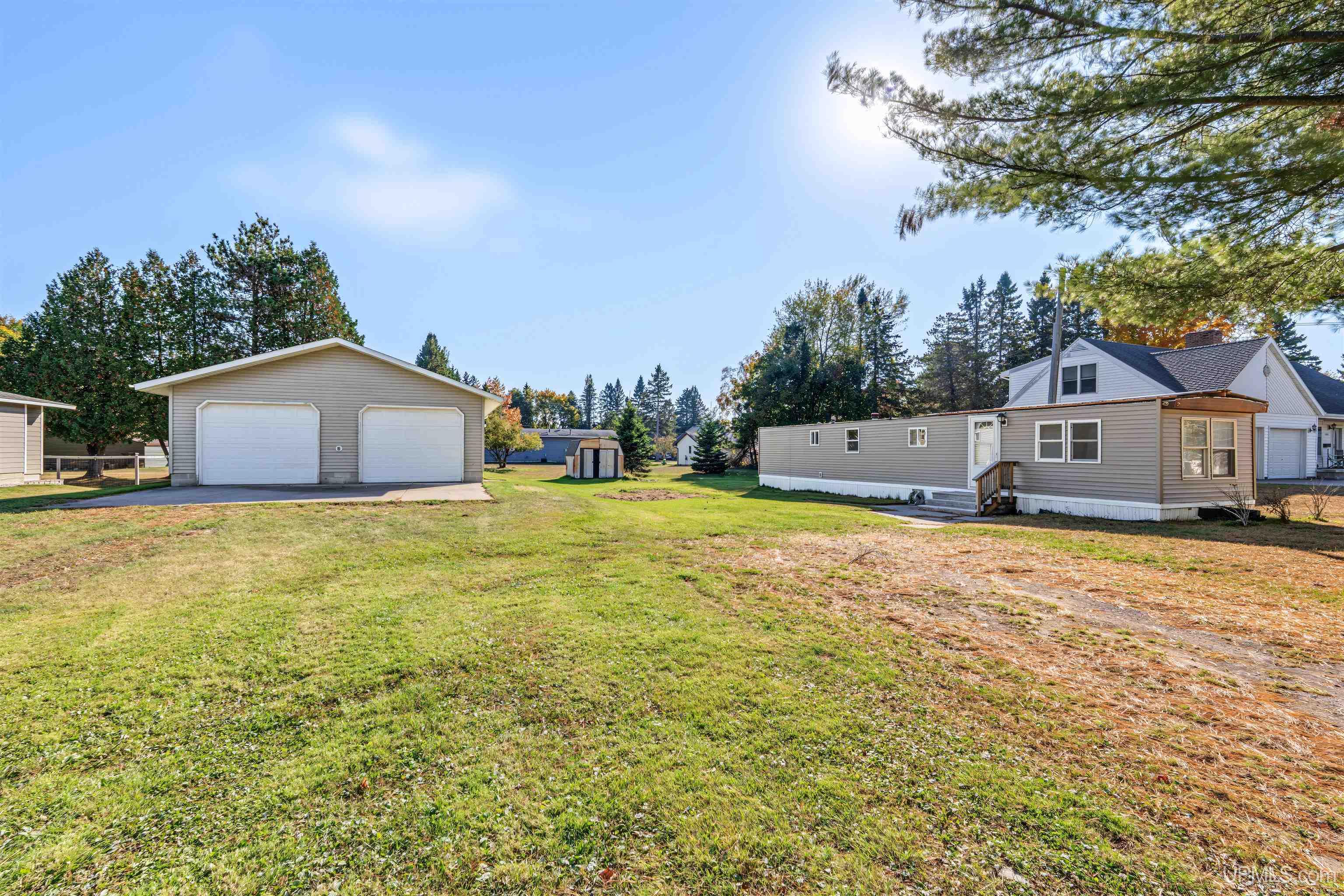 411 Intake Road — photo