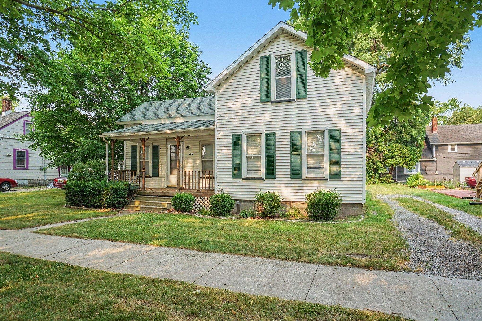 704 Main Street — photo