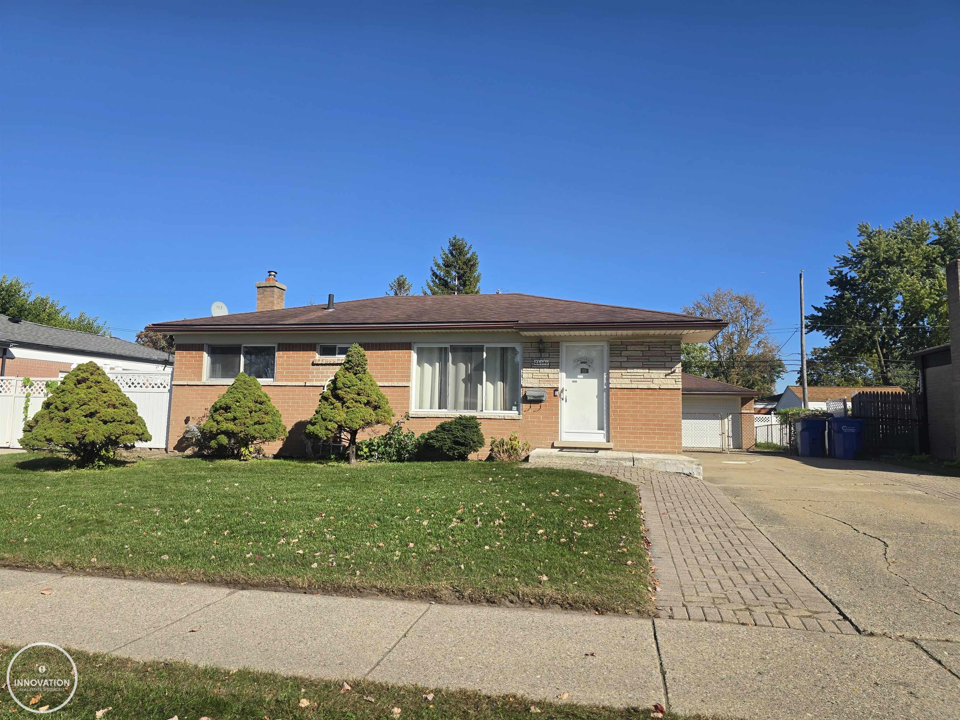 26040 Thomas Street — photo