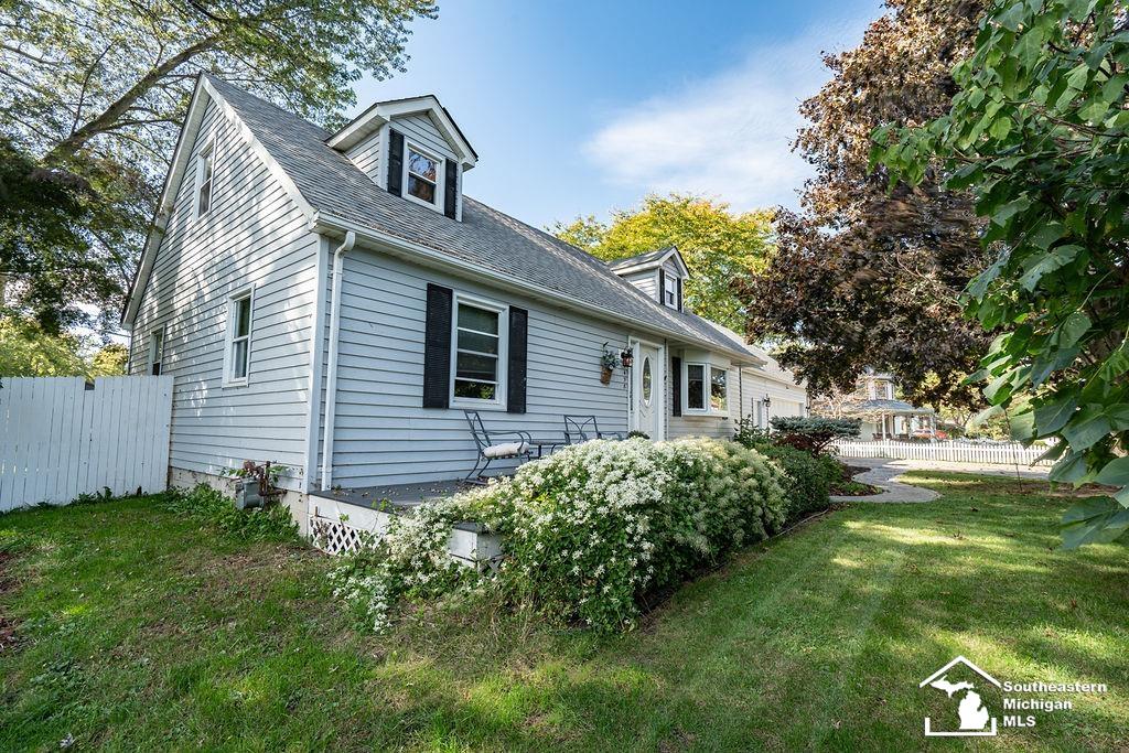 3498 Iroquois Trail — photo