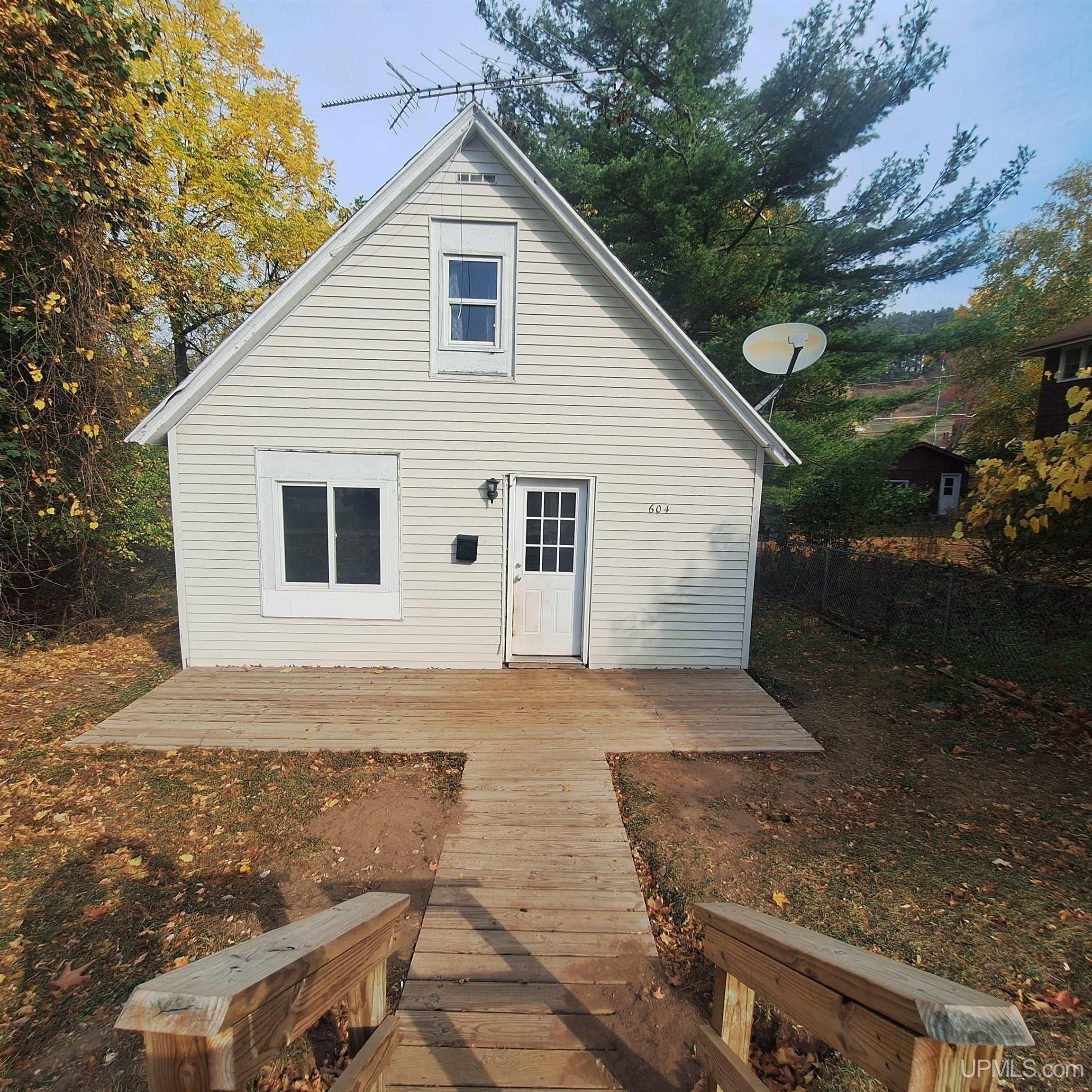 604 E a Street — photo