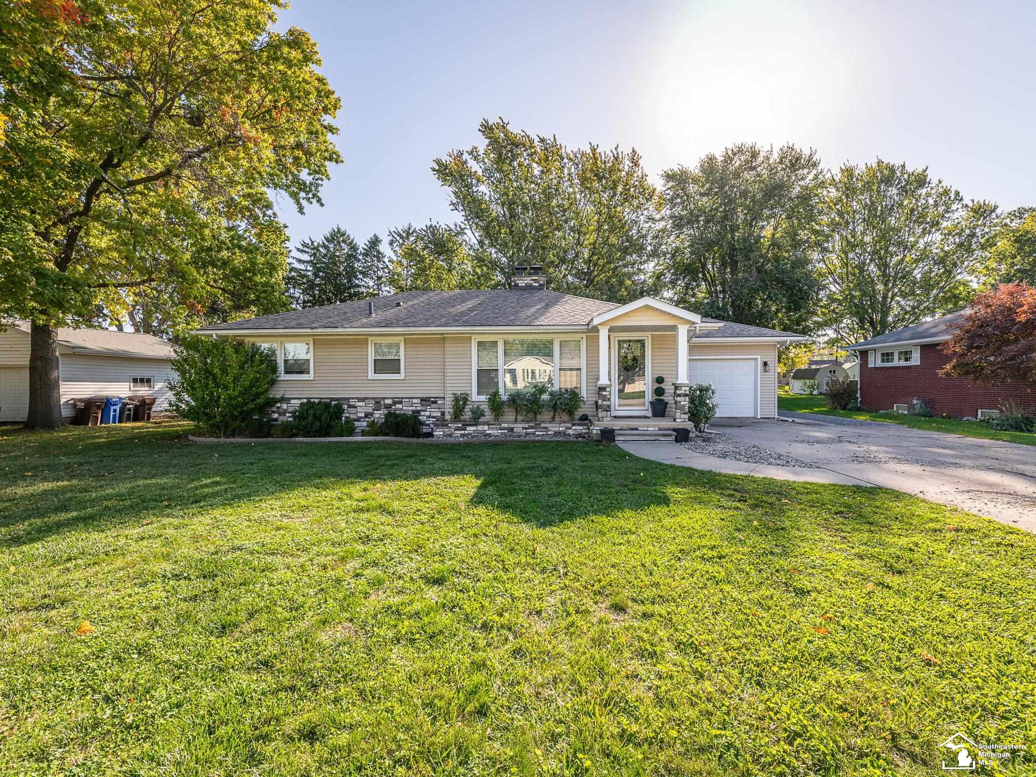 260 Ruff Drive — photo