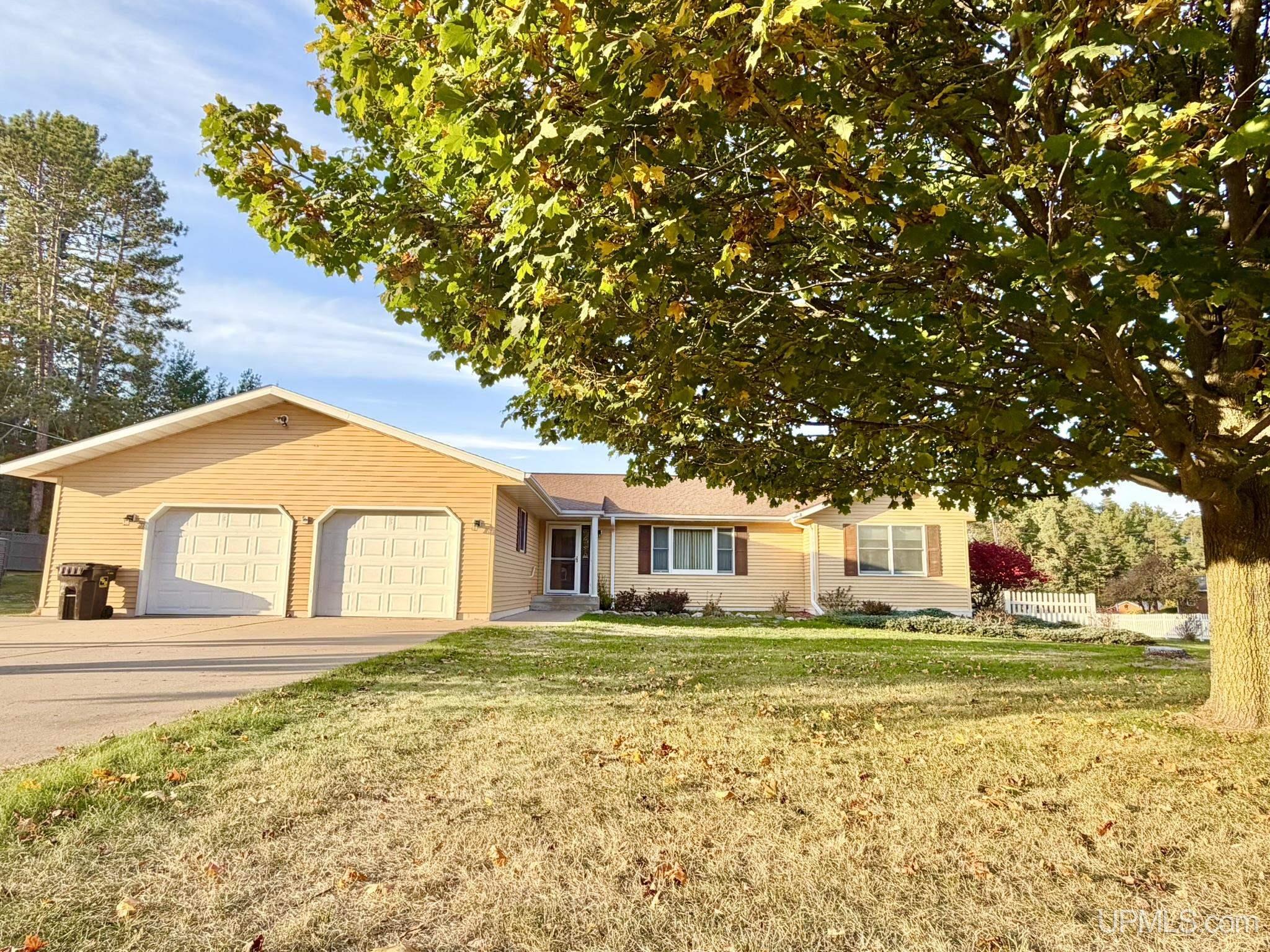 N1526 S Circle Drive — photo