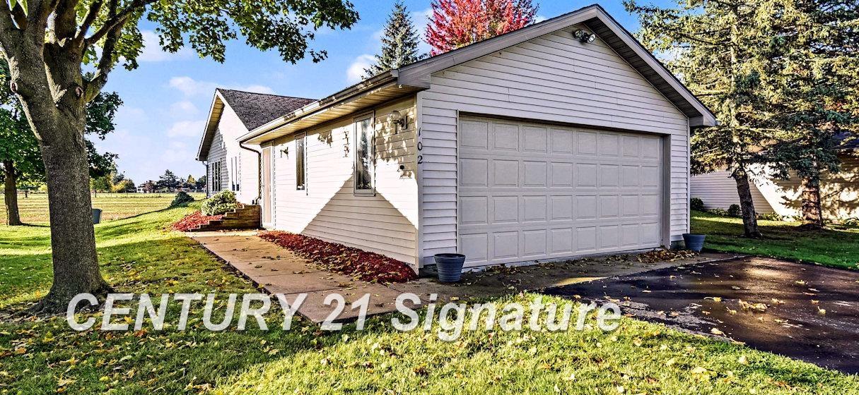 102 Willow Bend — photo