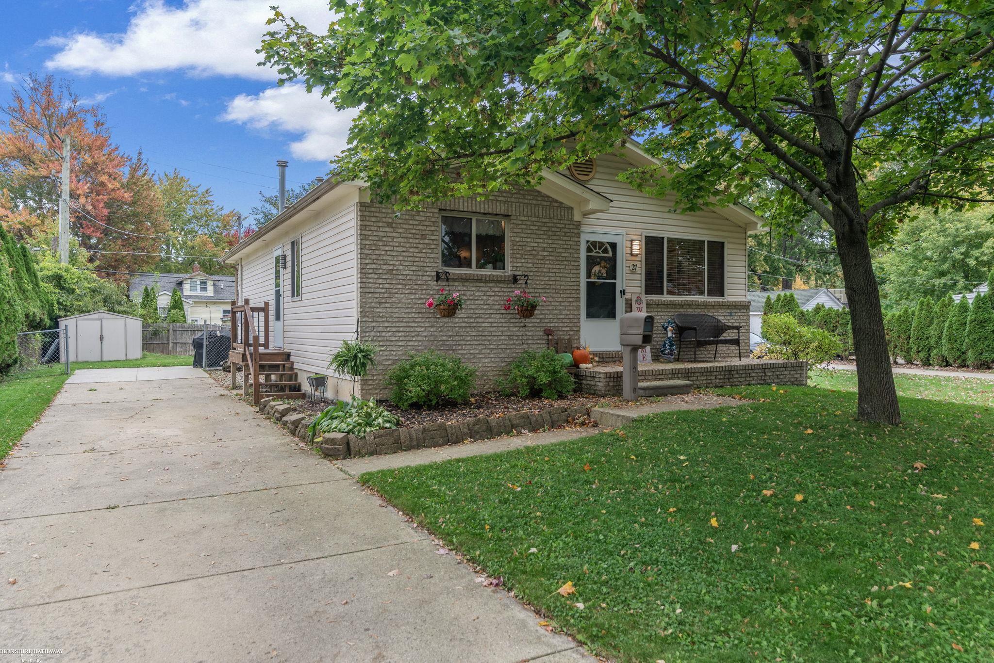 27 Eastman Street — photo