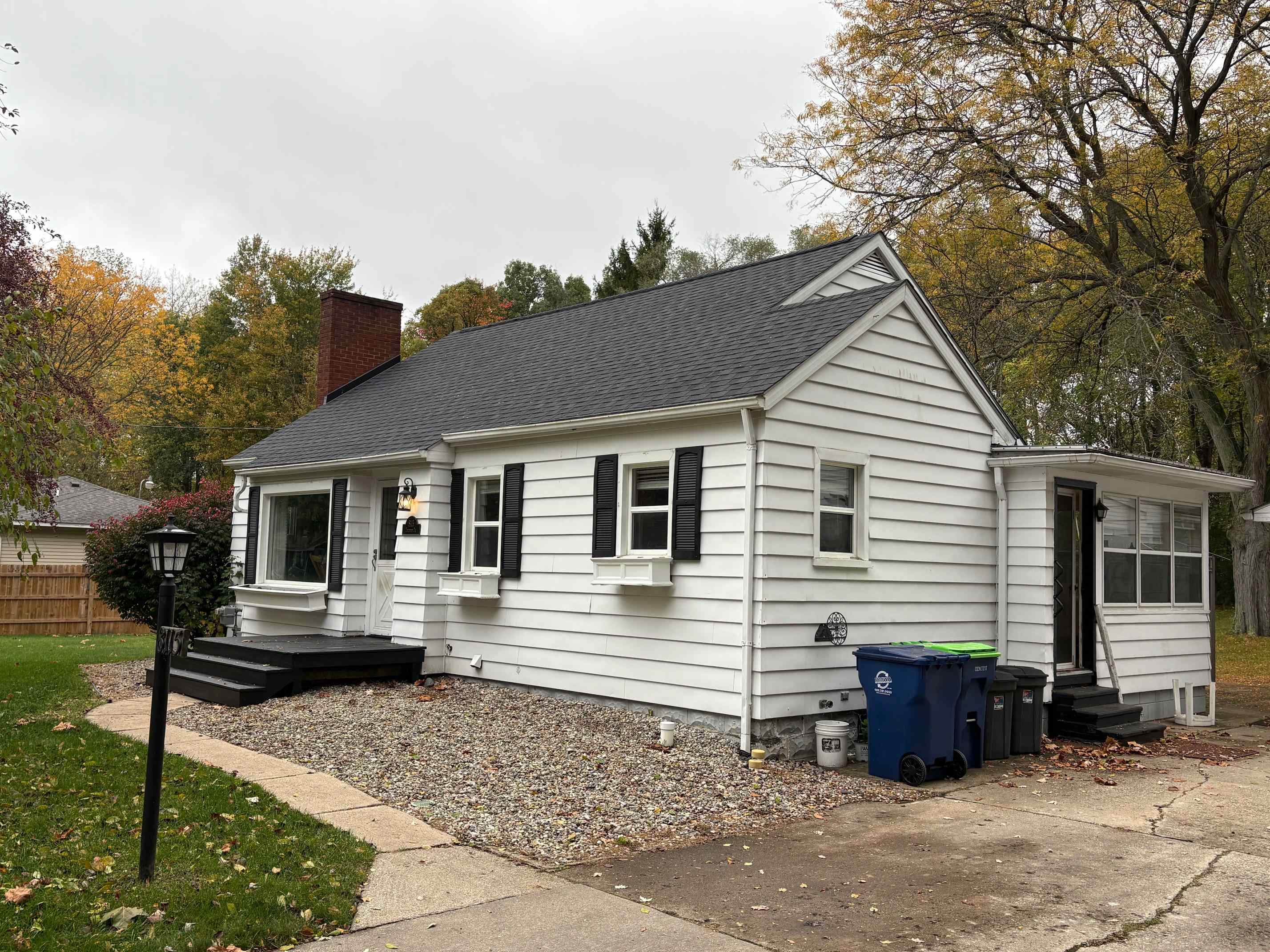 8115 Edgewood Drive — photo