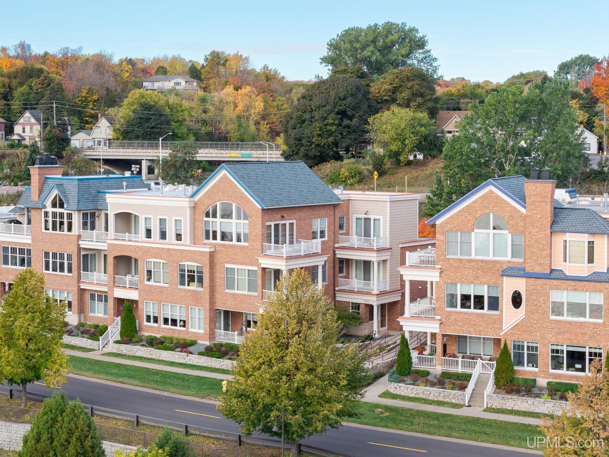 600 S Lakeshore #15 Boulevard — photo