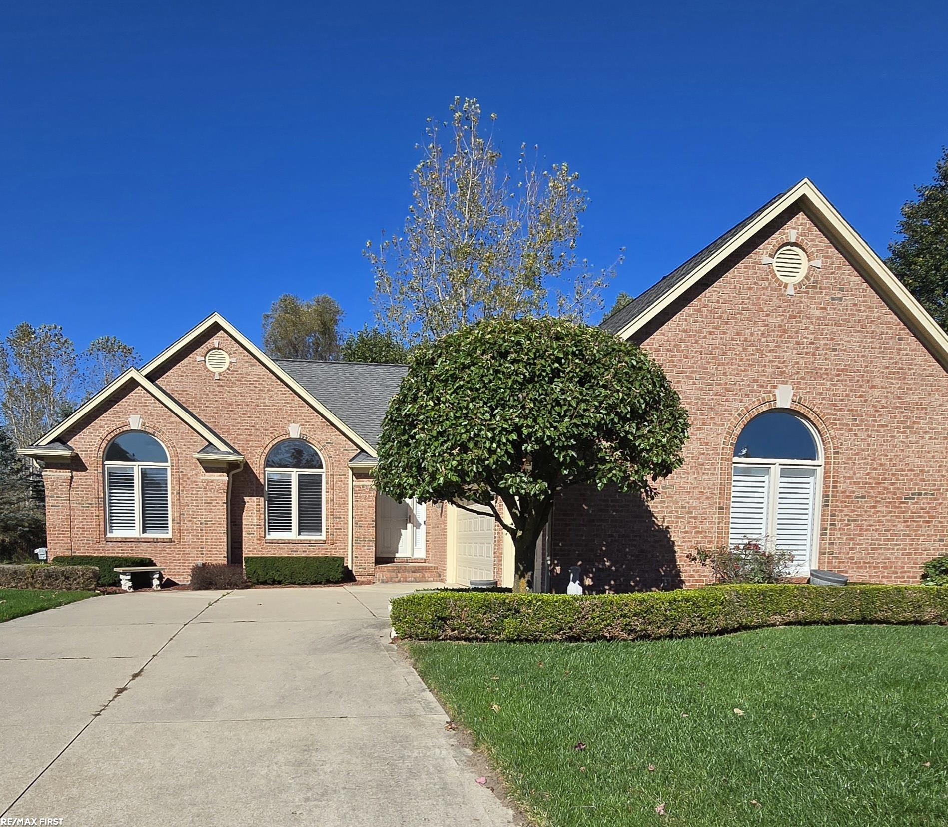 15619 Trafalgar Drive — photo