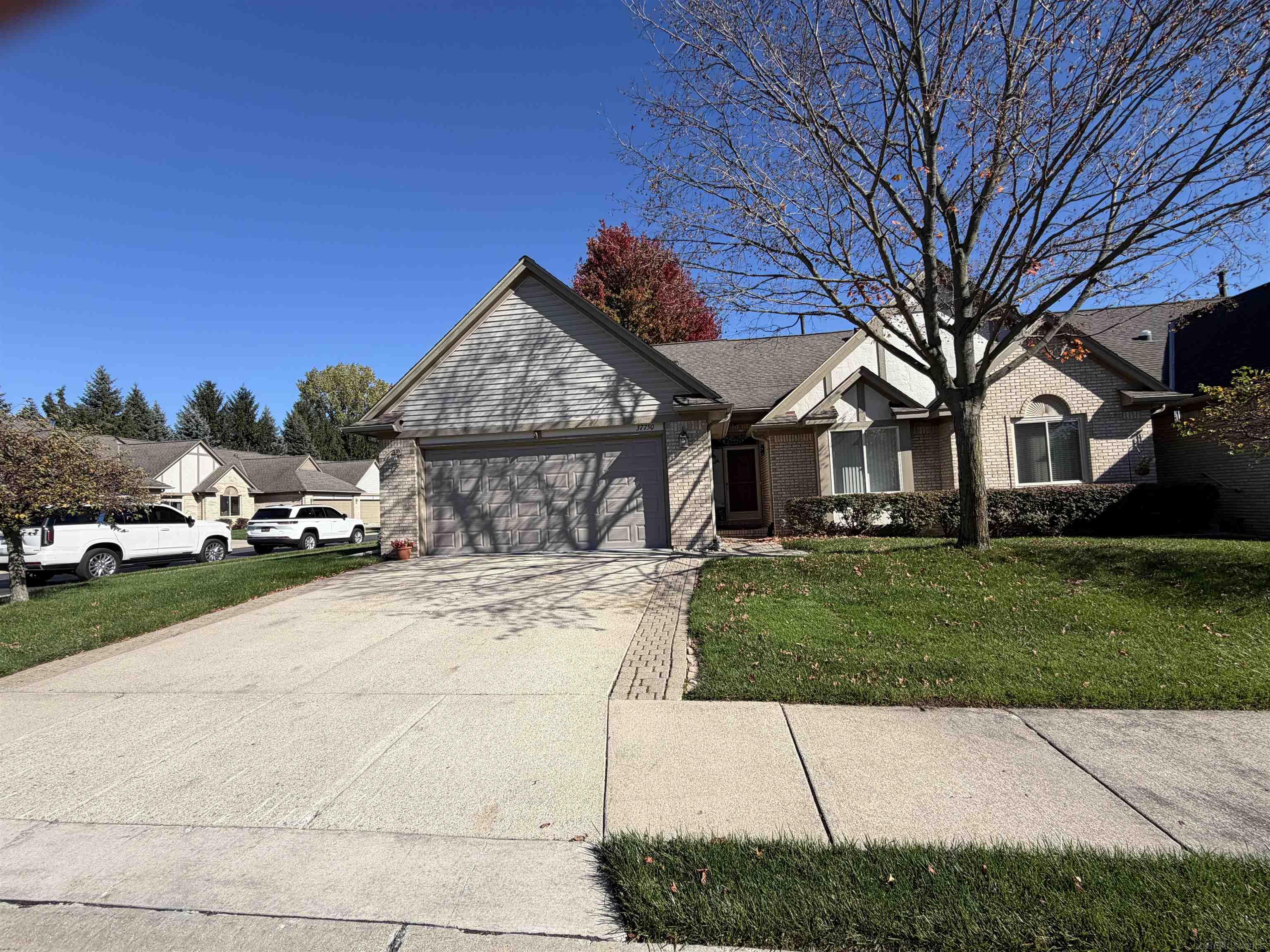37750 Pebble Pointe Court — photo