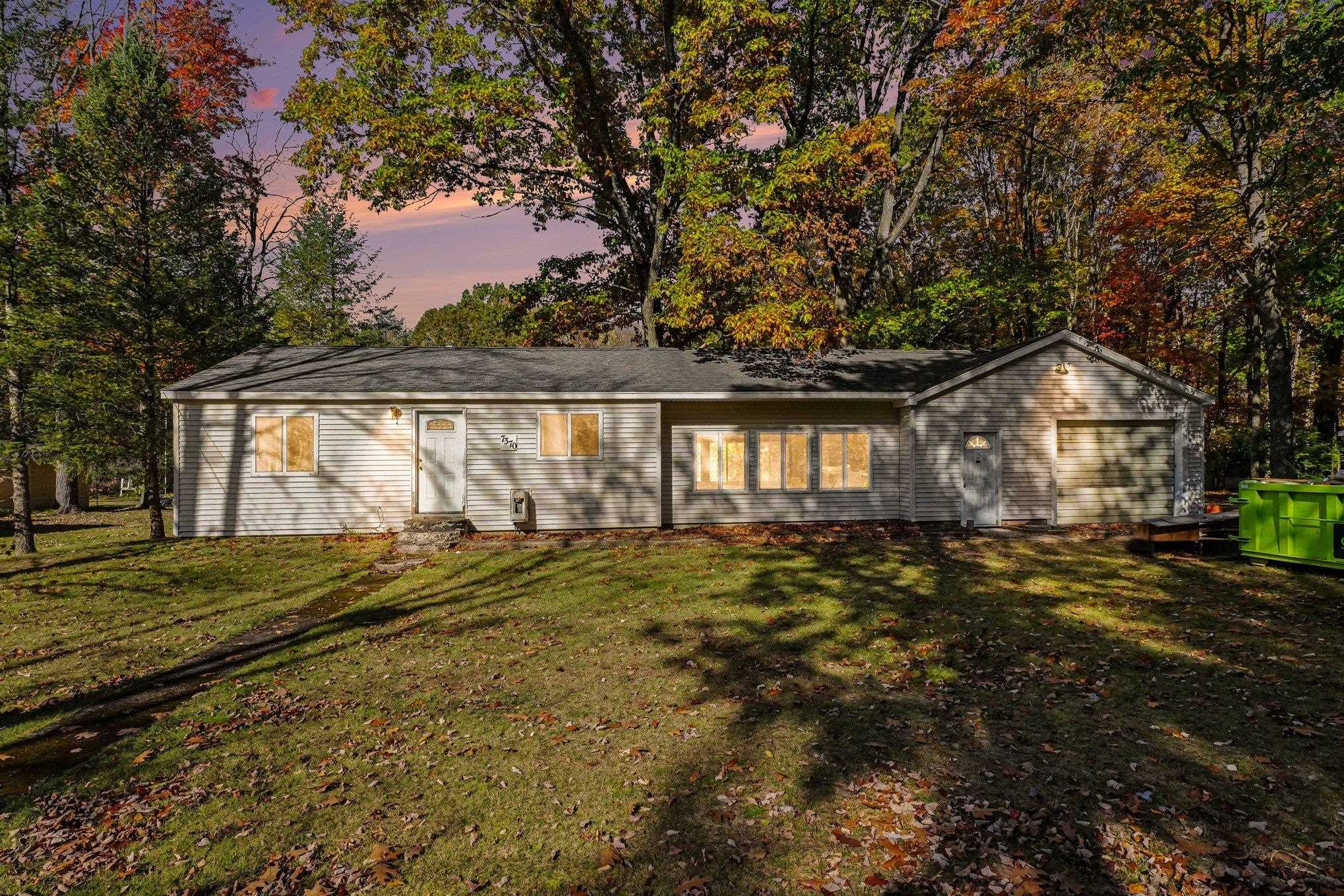 7370 W Higgins Lake Drive — photo