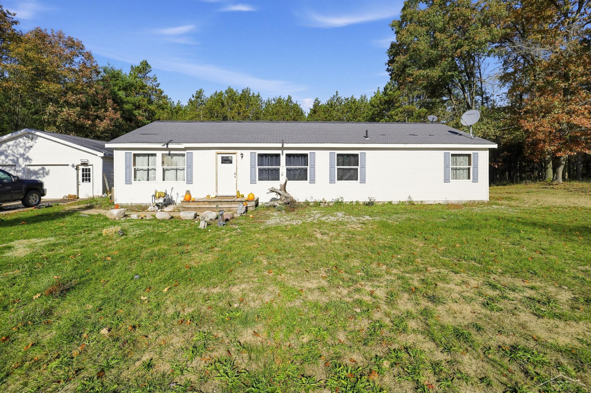 3126 W Jones Lake Road — photo