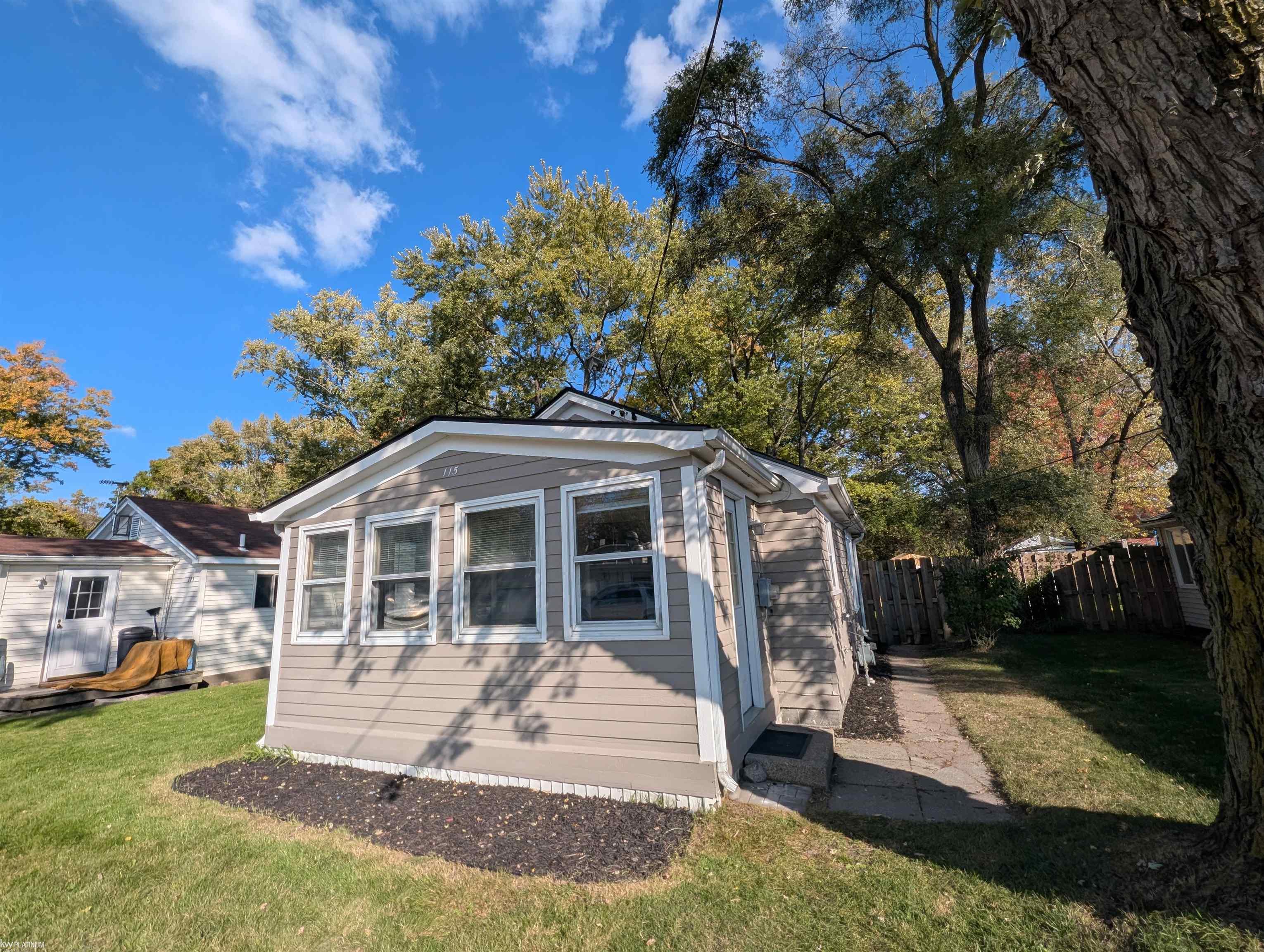 115 Hansen Court — photo