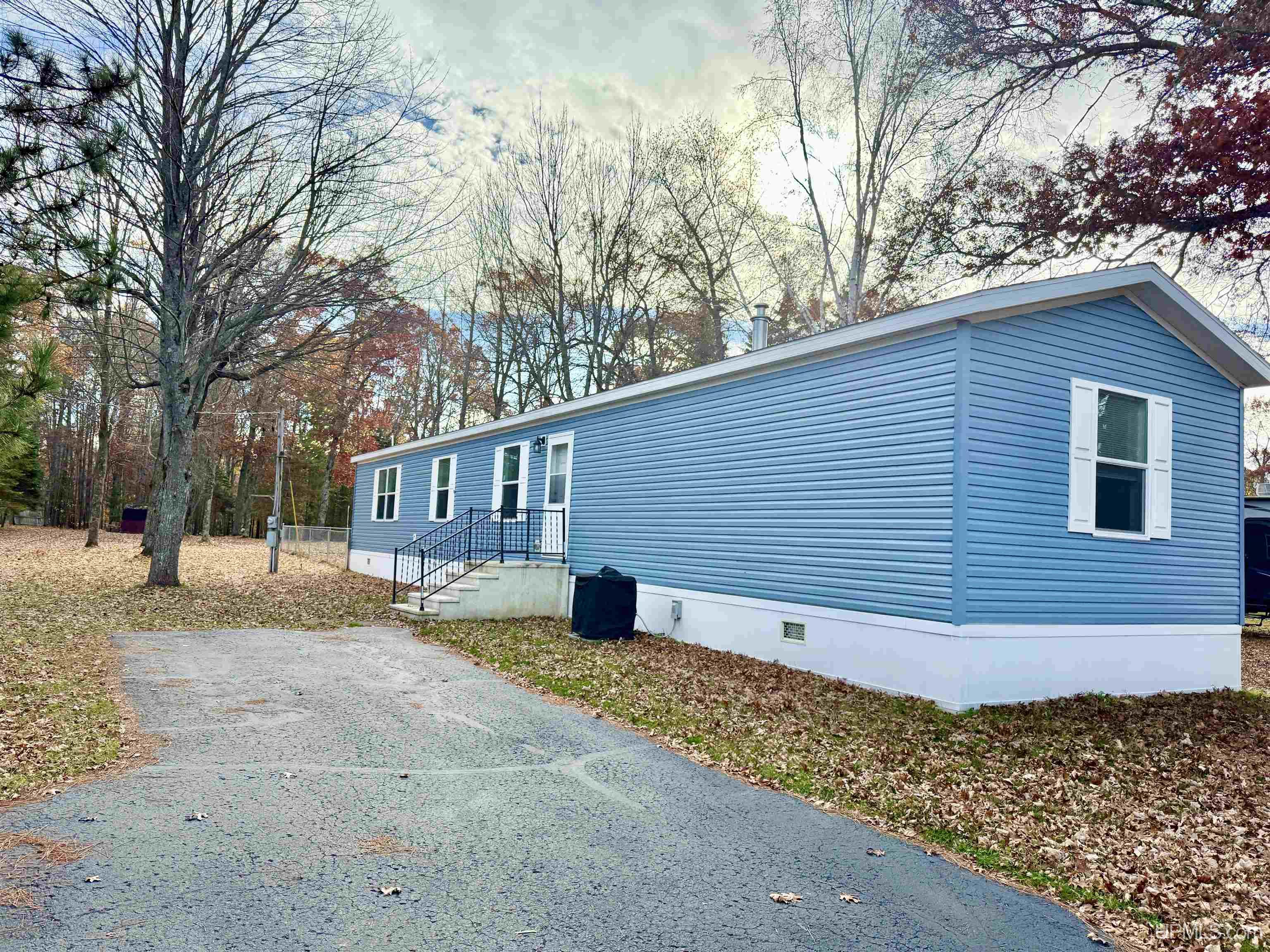 5971 Oak 22.75 Lane — photo