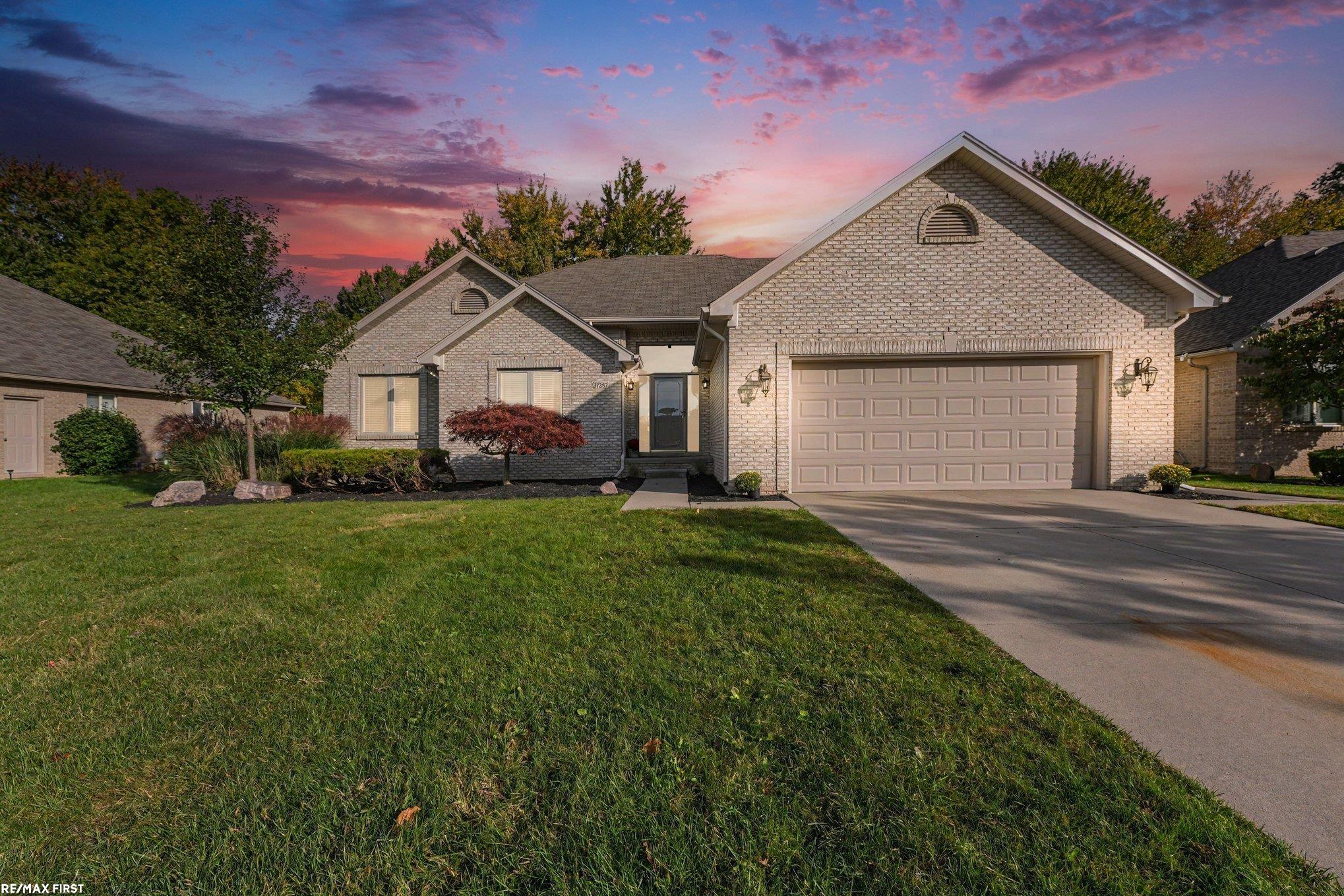 37287 Willow Creek Lane — photo