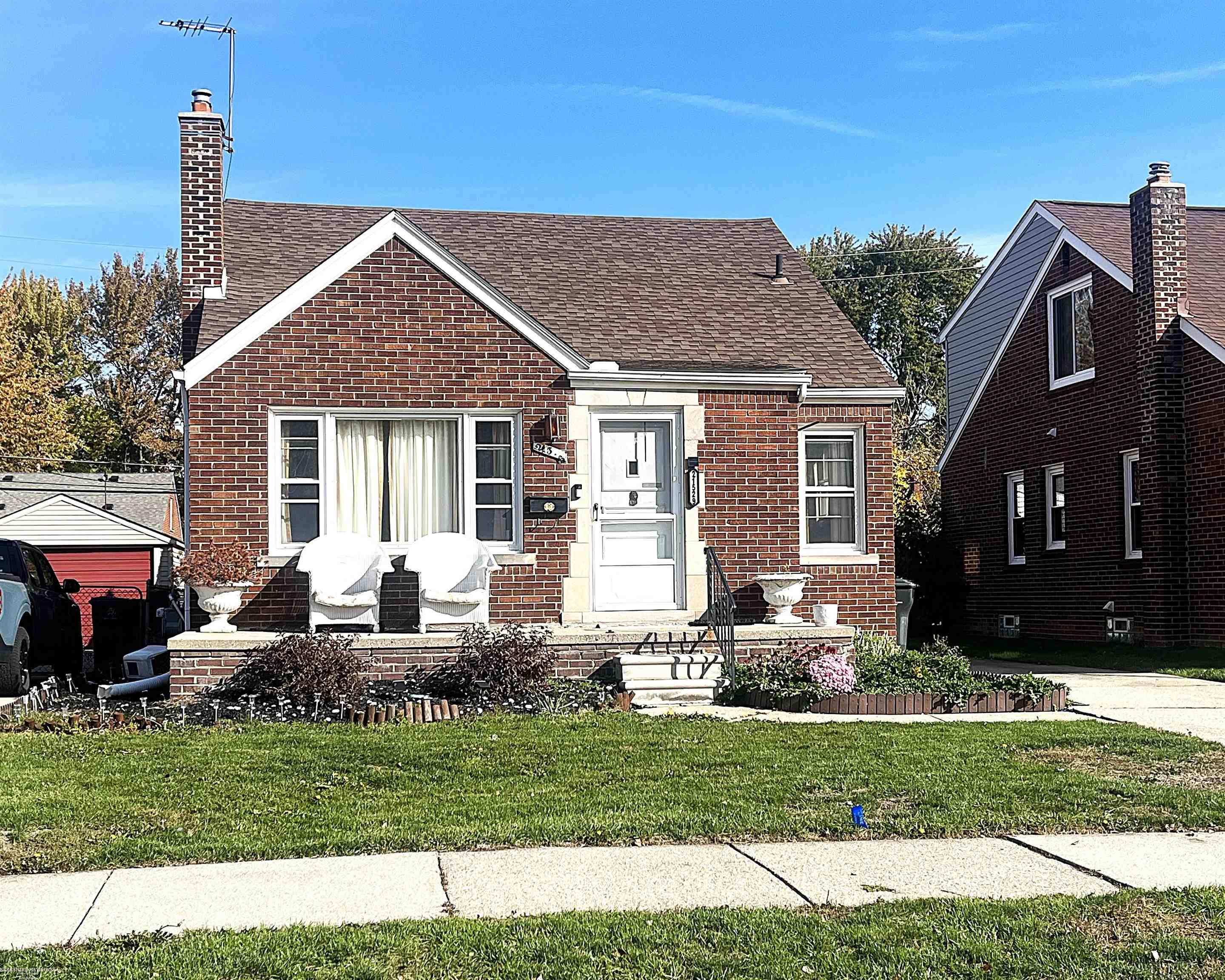 21529 Englehardt Street — photo