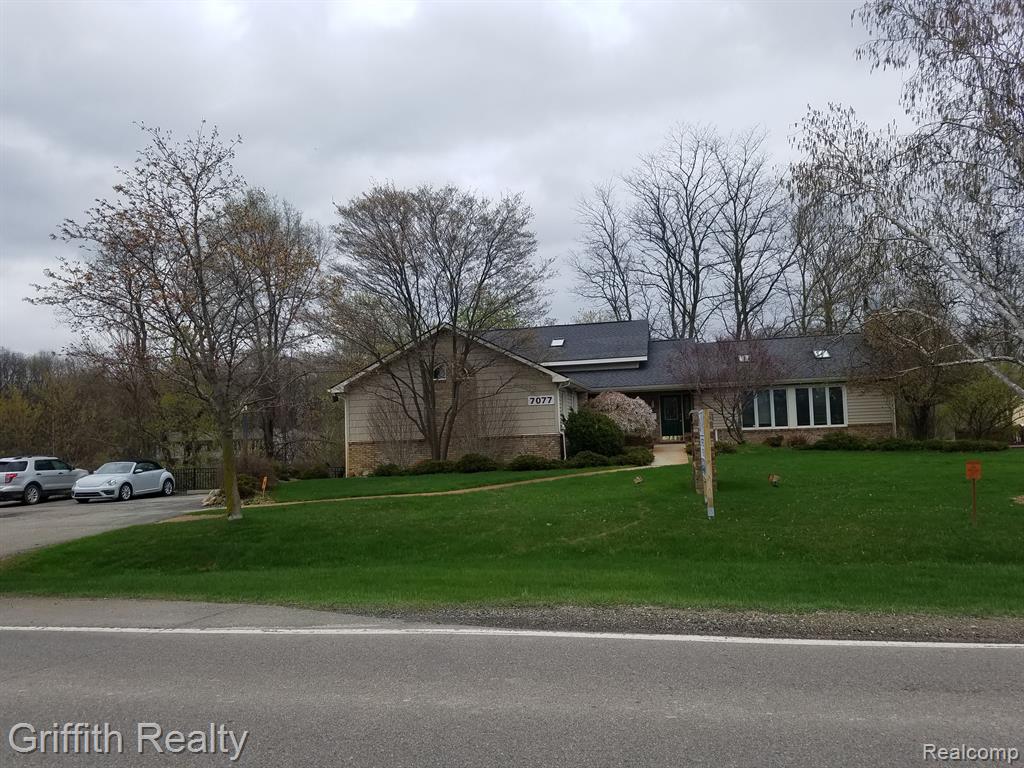 7077 Fieldcrest Drive — photo