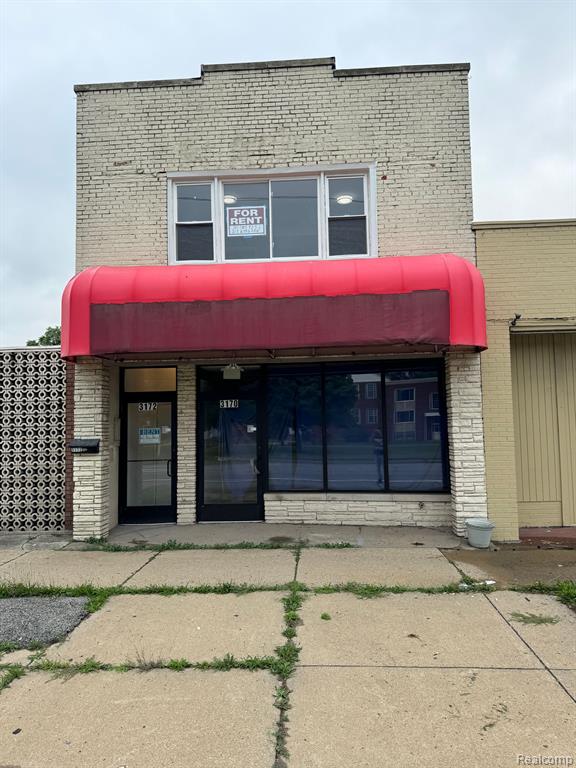 3170 Fort Street — photo