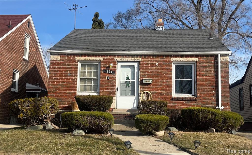14931 Flanders Street — photo