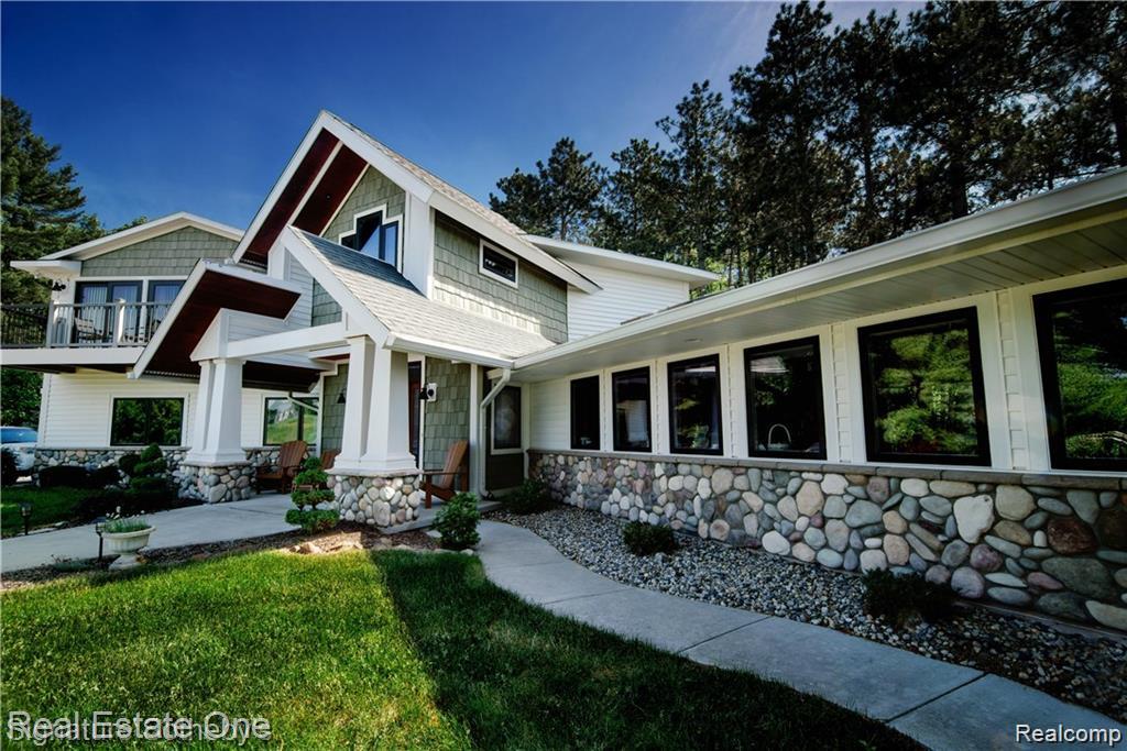 3300 Fisher Road — photo