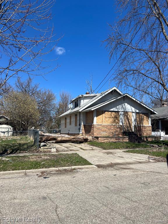133 E Oakley Street — photo