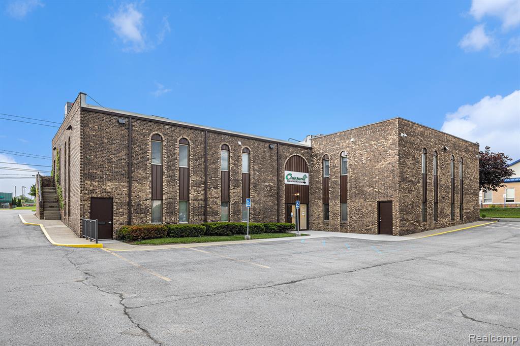1350 E M 21 — photo