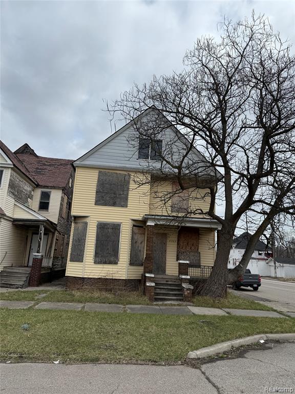 4702 Mitchell Street — photo